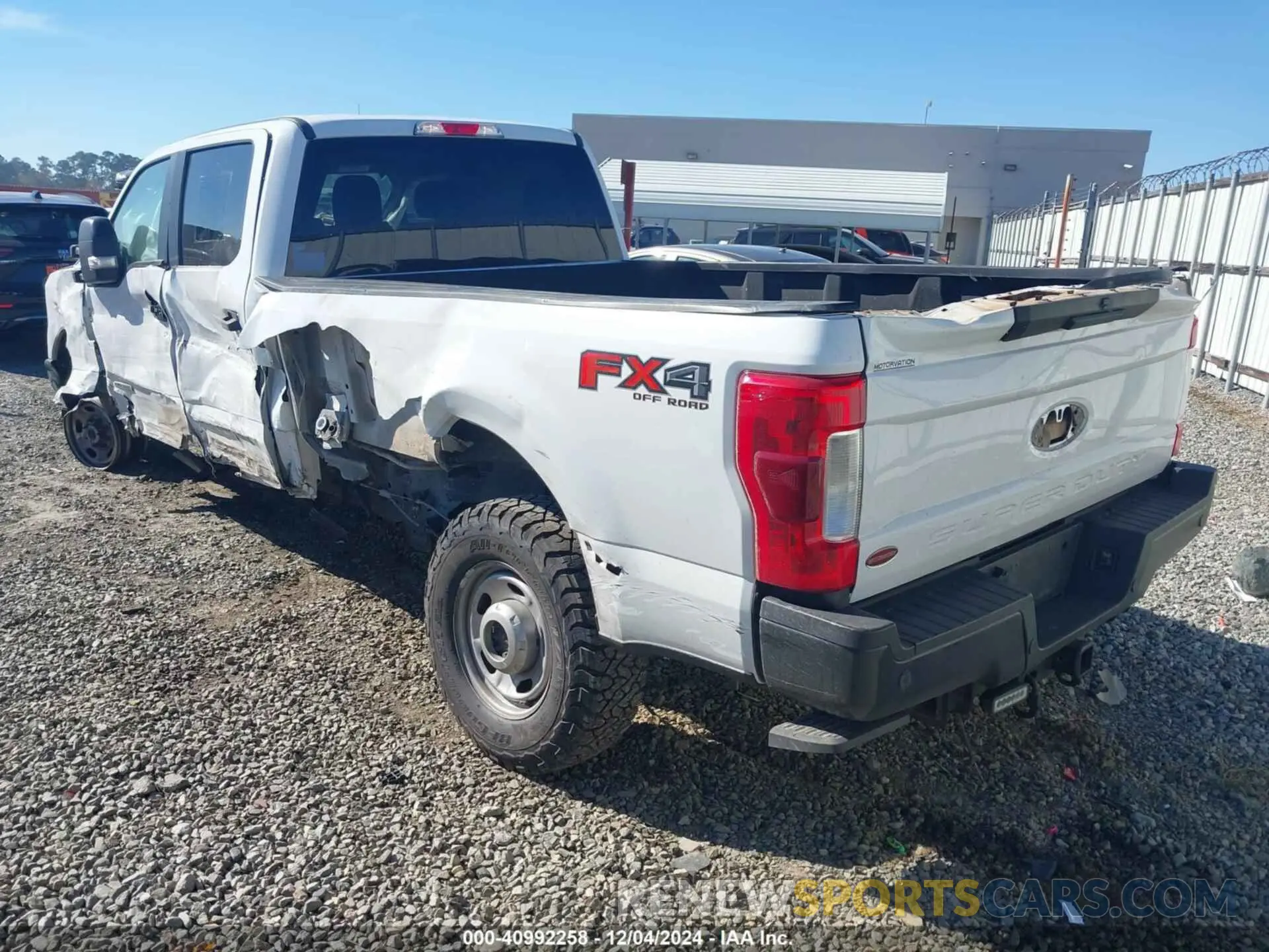 3 Photograph of a damaged car 1FT7W2BT6KEC91075 FORD F-250 2019