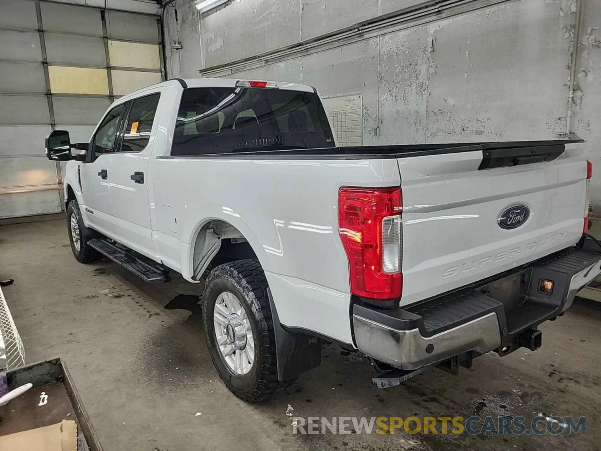 22 Photograph of a damaged car 1FT7W2BT6KED55115 FORD F-250 2019