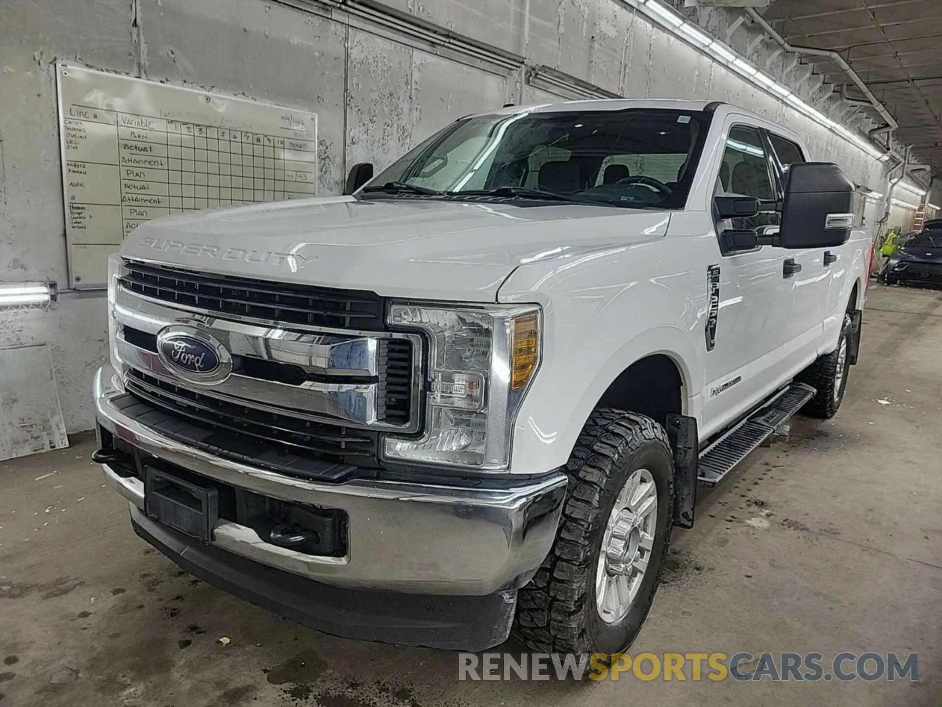 23 Photograph of a damaged car 1FT7W2BT6KED55115 FORD F-250 2019