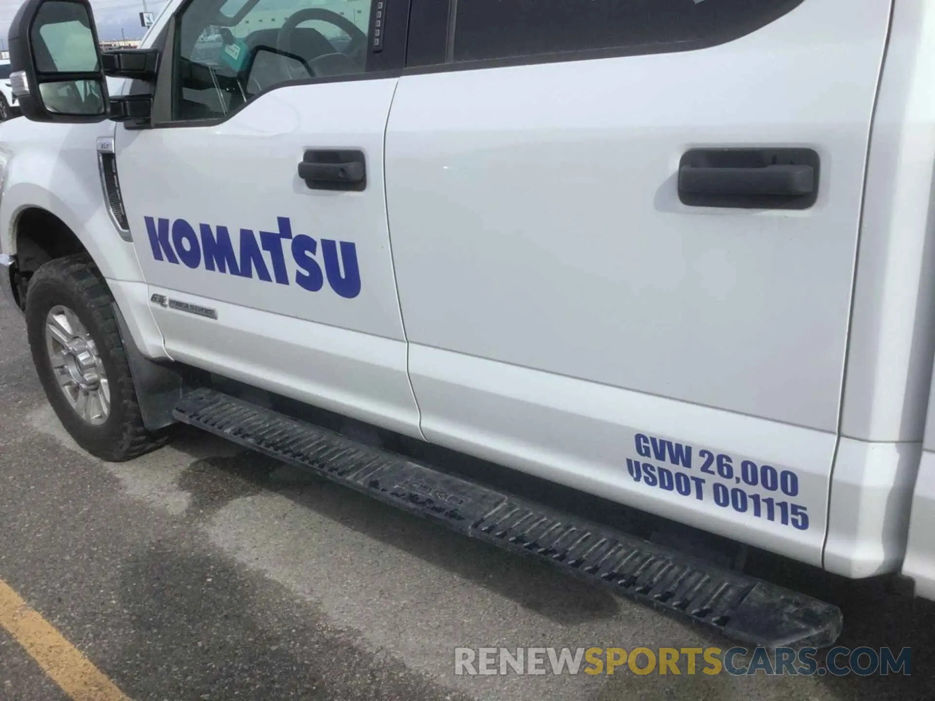 8 Photograph of a damaged car 1FT7W2BT6KED55115 FORD F-250 2019
