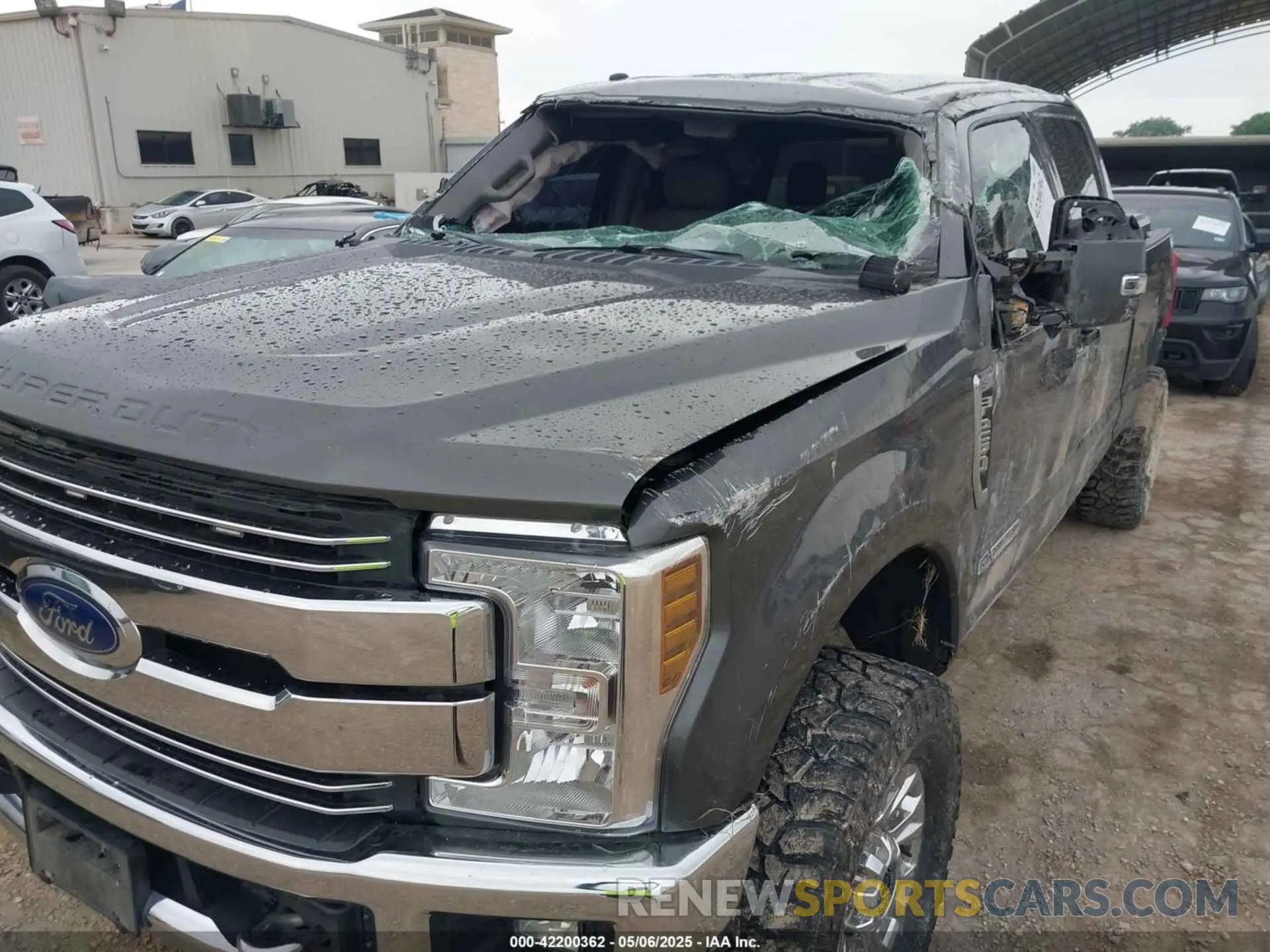 6 Photograph of a damaged car 1FT7W2BT6KEF11749 FORD F-250 2019