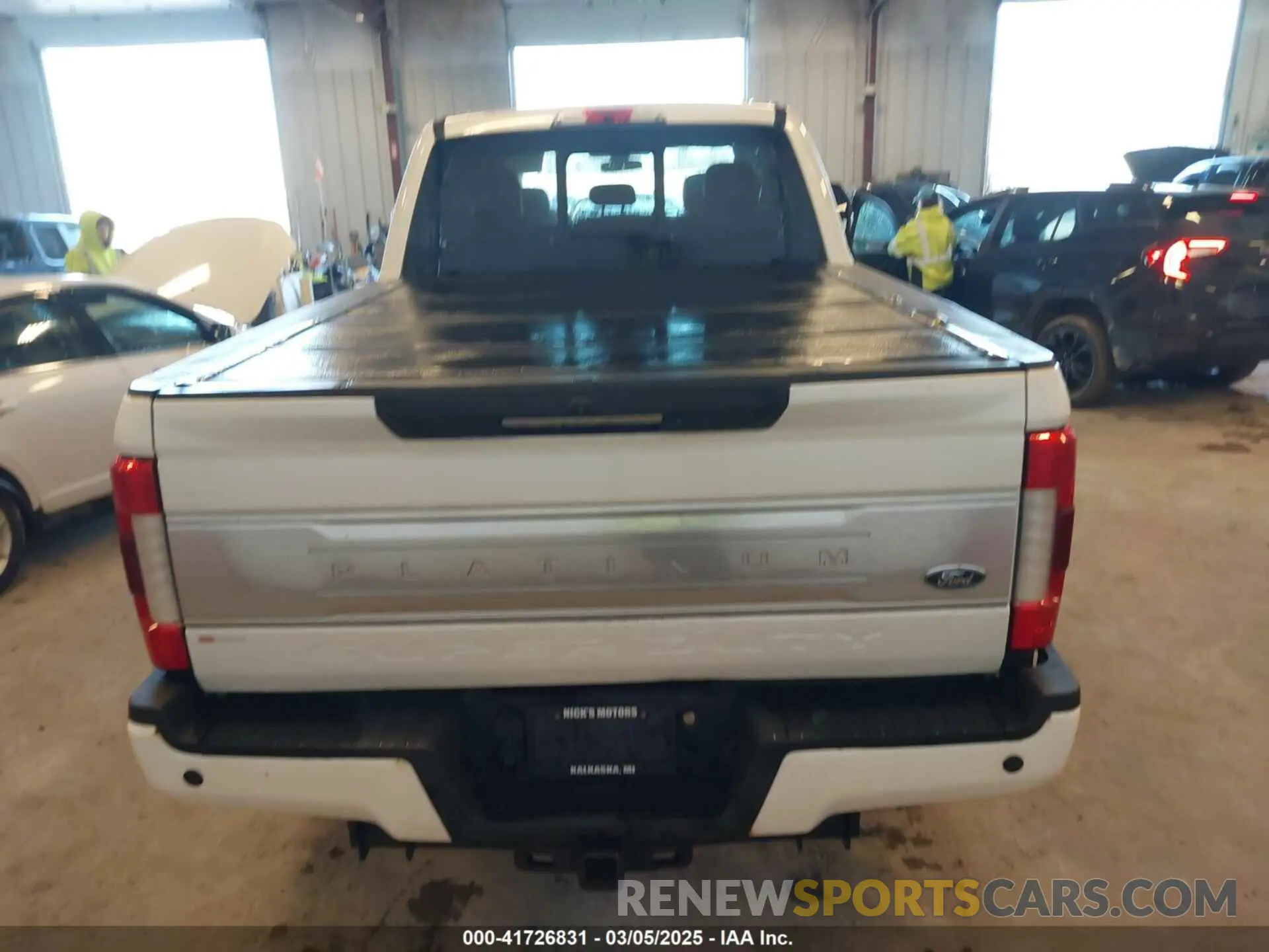 16 Photograph of a damaged car 1FT7W2BT7KED32796 FORD F-250 2019