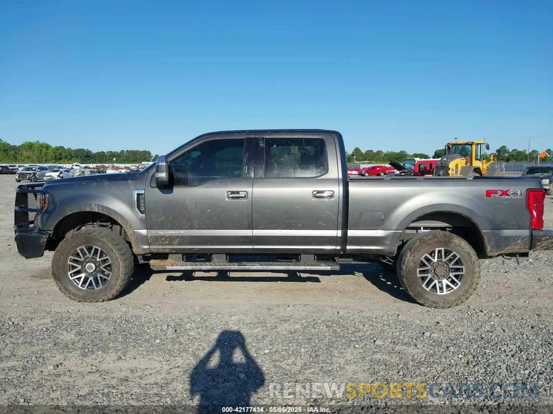 14 Photograph of a damaged car 1FT7W2BT7KEE80060 FORD F-250 2019