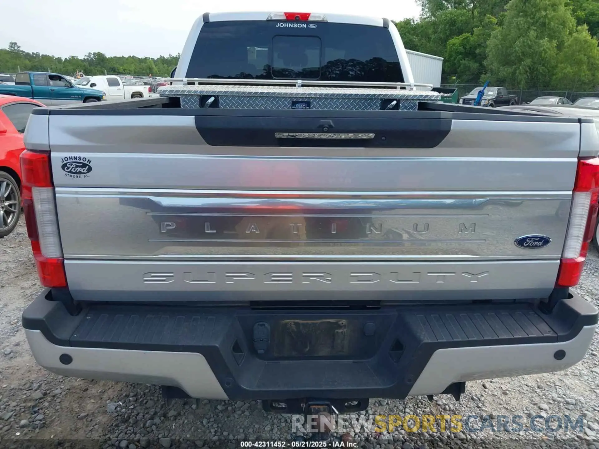16 Photograph of a damaged car 1FT7W2BT7KEG65807 FORD F-250 2019