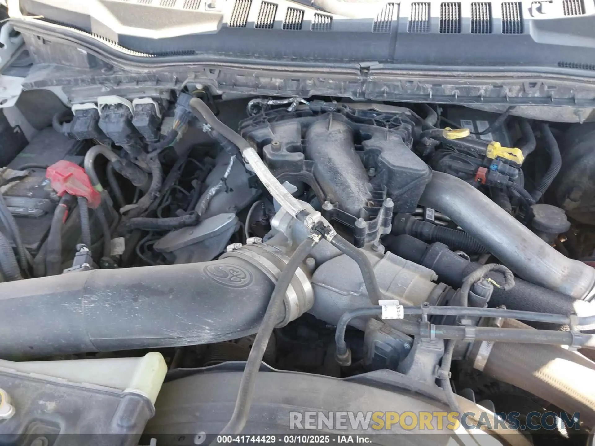 10 Photograph of a damaged car 1FT7W2BT8KEC85181 FORD F-250 2019
