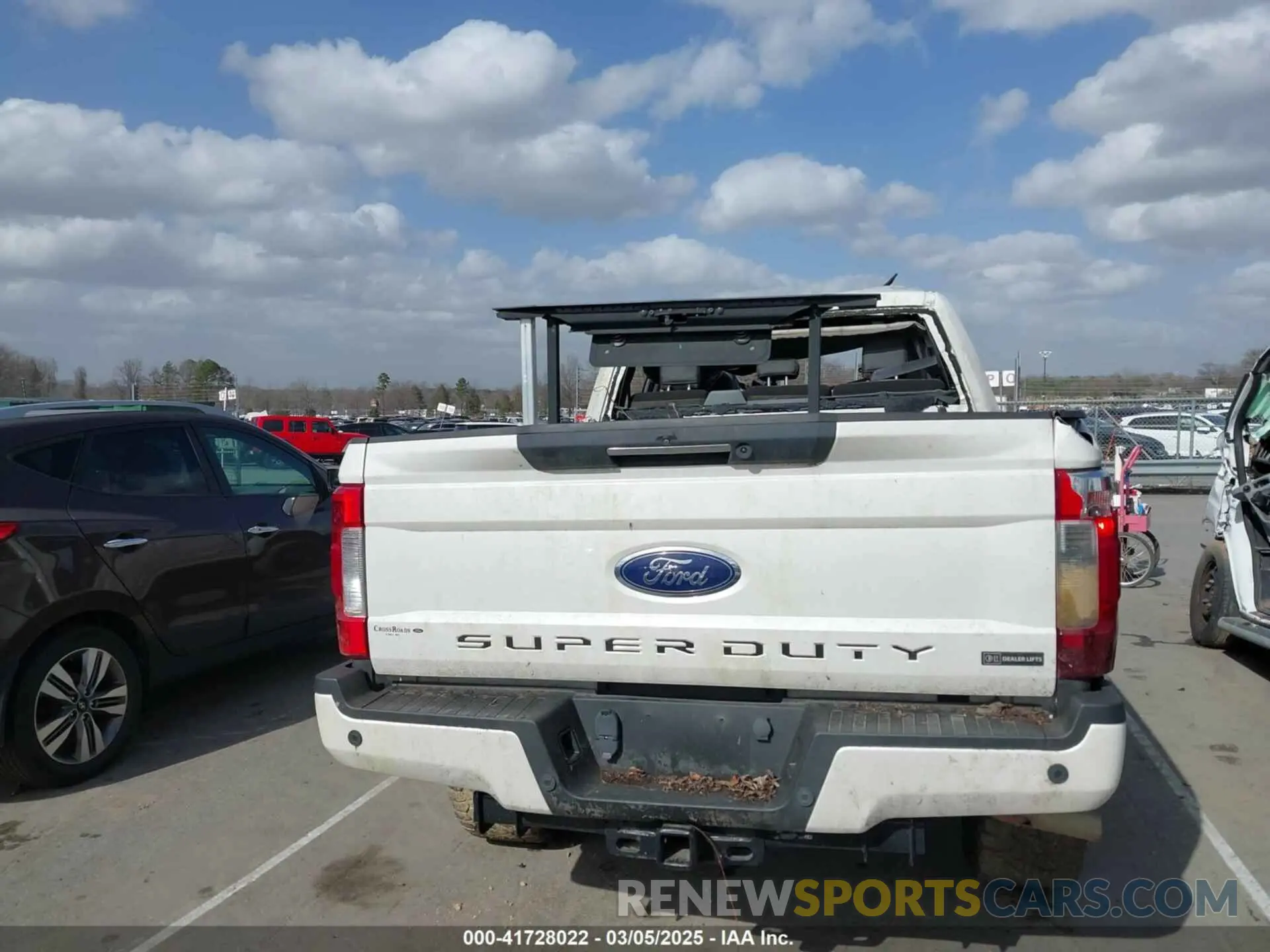 16 Photograph of a damaged car 1FT7W2BT8KED98158 FORD F-250 2019