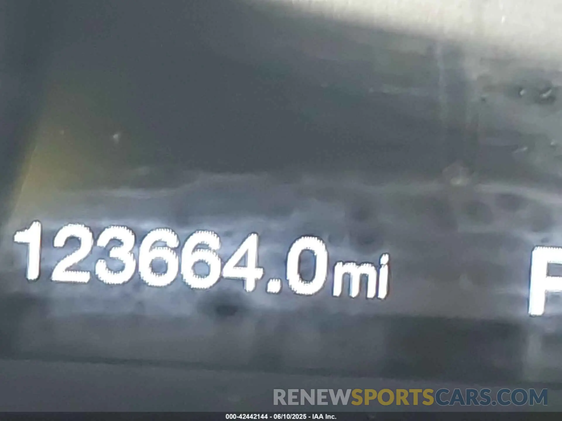 16 Photograph of a damaged car 1FT7W2BT9KED11352 FORD F-250 2019