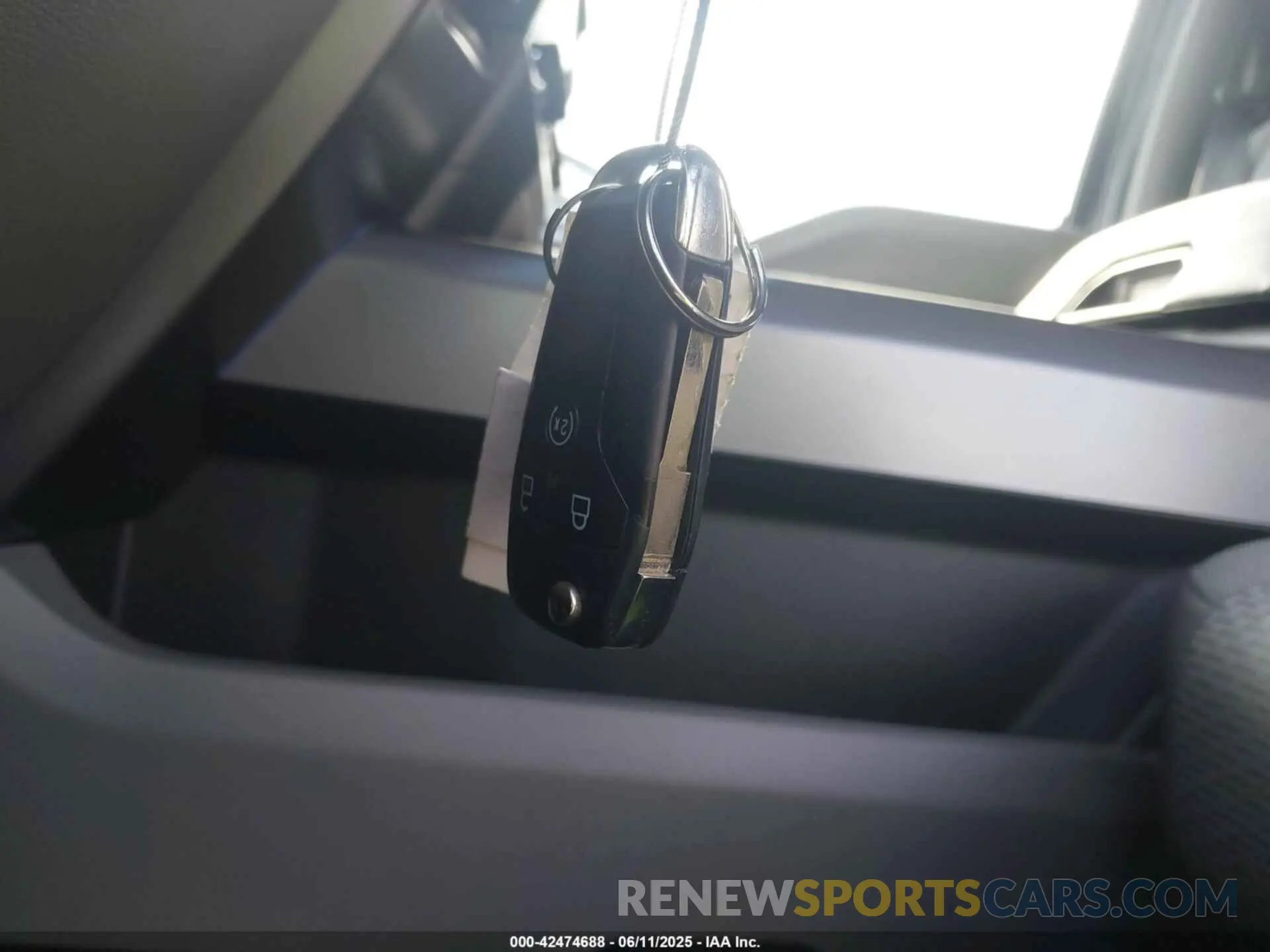 11 Photograph of a damaged car 1FT7W2BT9KEF74814 FORD F-250 2019