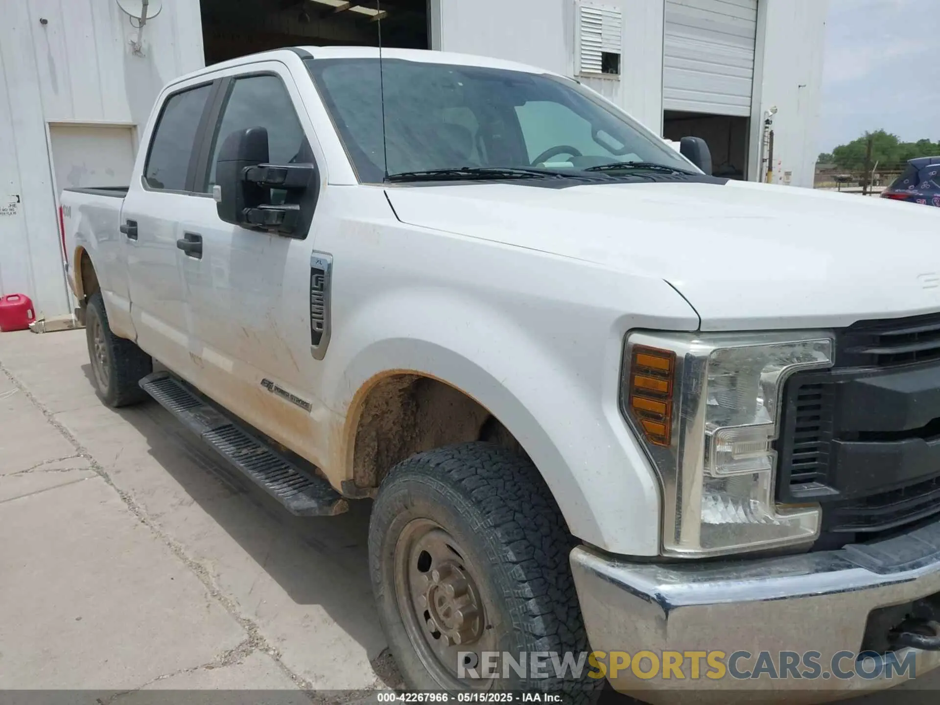 6 Photograph of a damaged car 1FT7W2BTXKEC10594 FORD F-250 2019