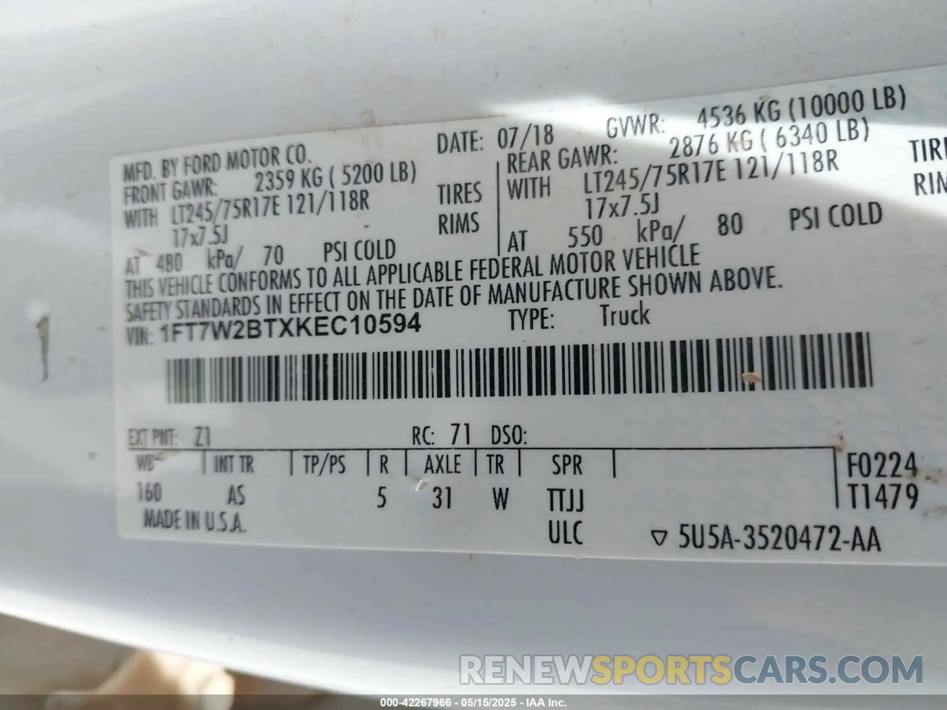 9 Photograph of a damaged car 1FT7W2BTXKEC10594 FORD F-250 2019