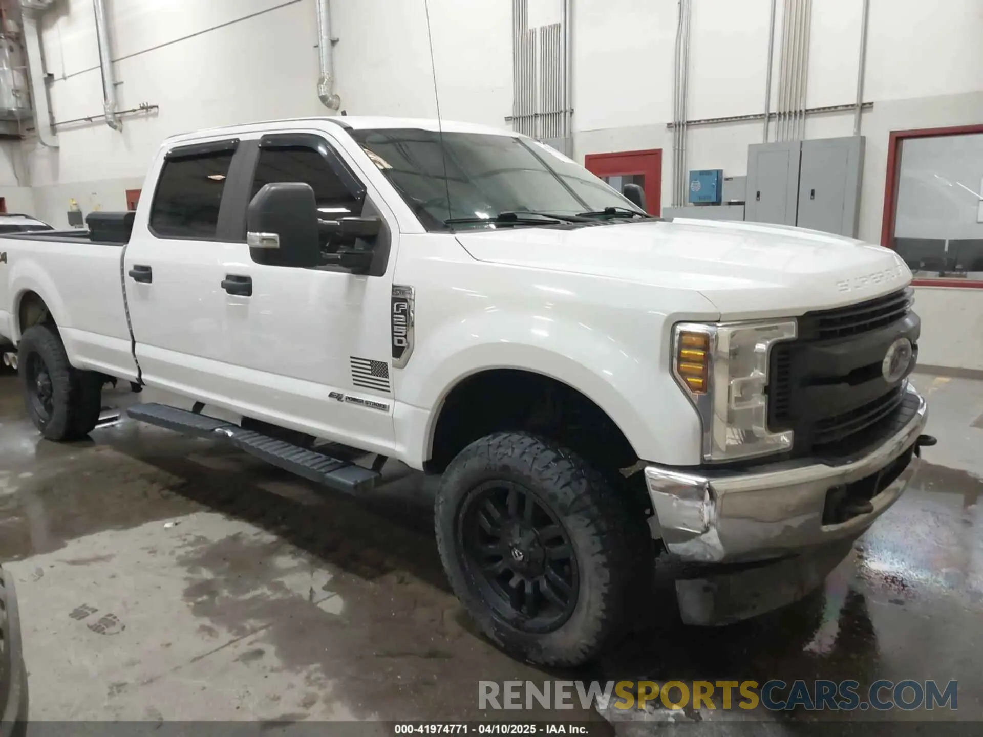 1 Photograph of a damaged car 1FT7W2BTXKEC83691 FORD F-250 2019