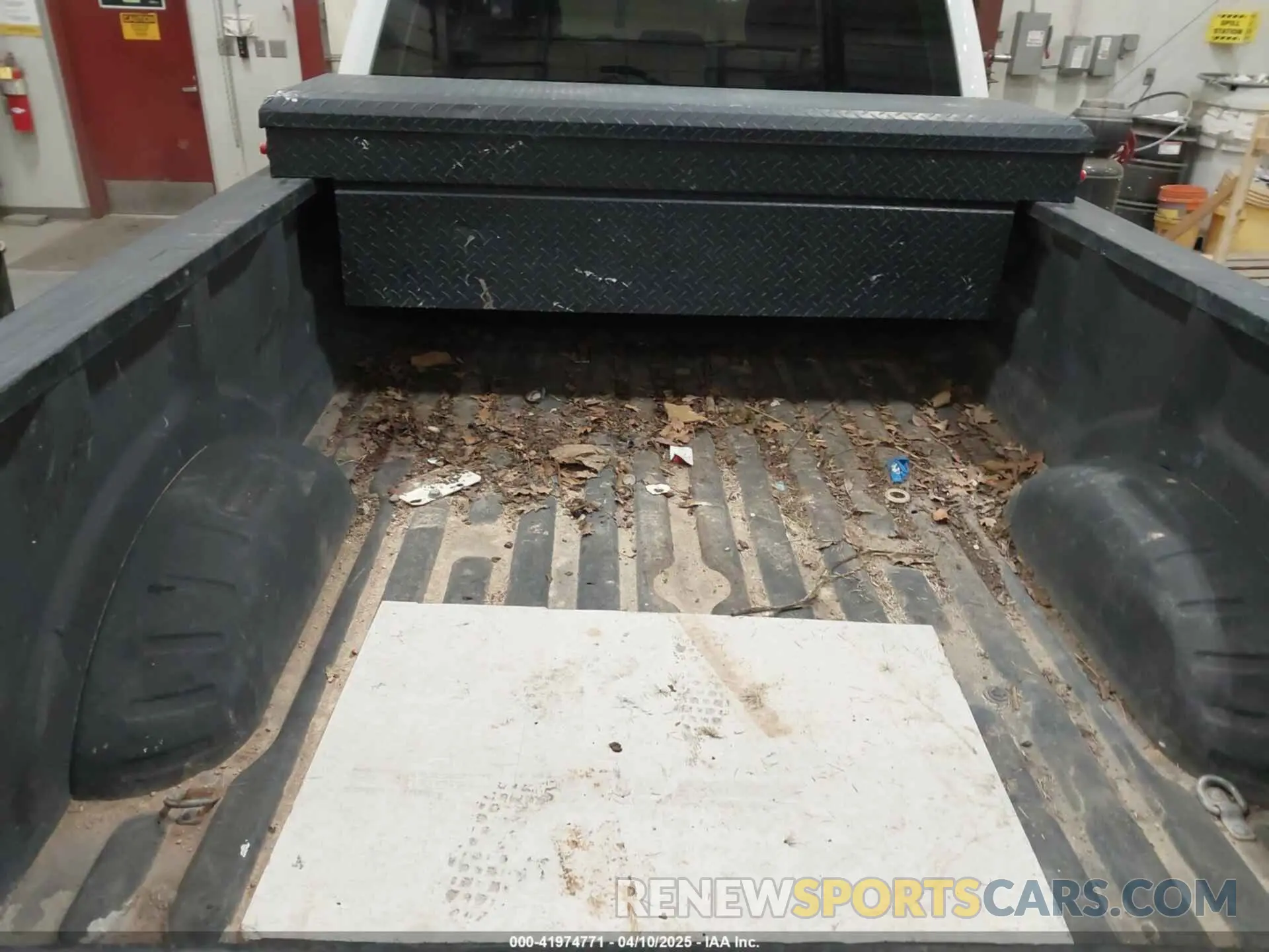 19 Photograph of a damaged car 1FT7W2BTXKEC83691 FORD F-250 2019