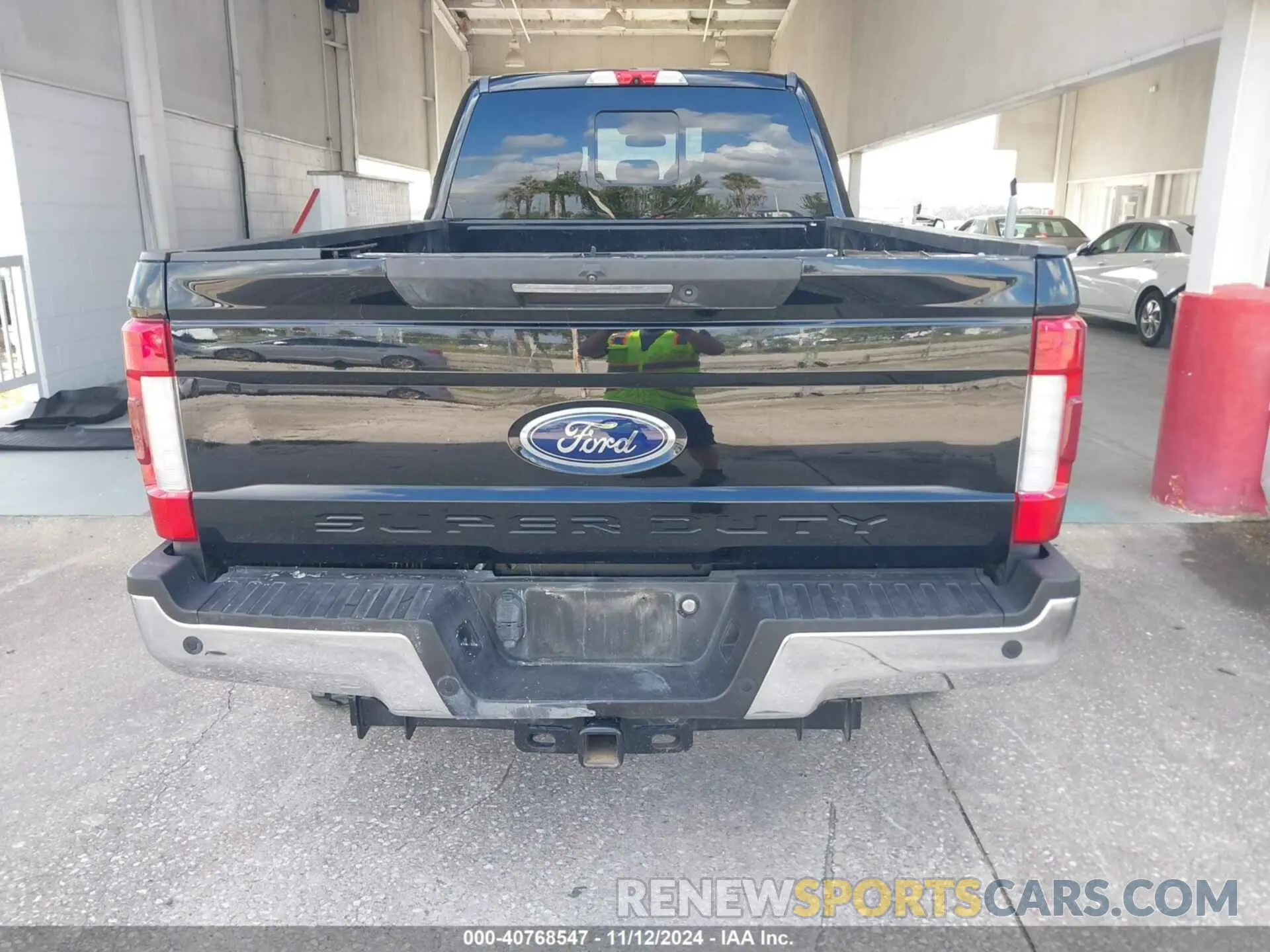 16 Photograph of a damaged car 1FT7W2BTXKEC87594 FORD F-250 2019