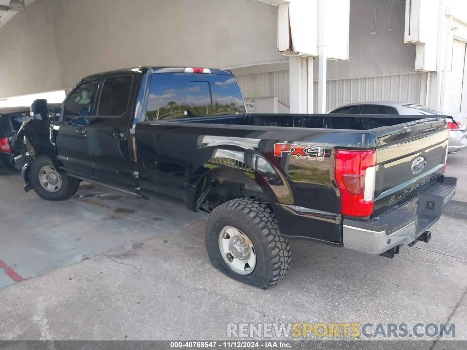 3 Photograph of a damaged car 1FT7W2BTXKEC87594 FORD F-250 2019