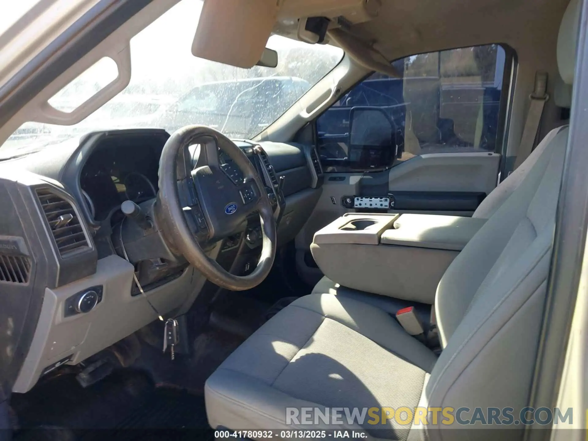 5 Photograph of a damaged car 1FT7W2BTXKEE11458 FORD F-250 2019