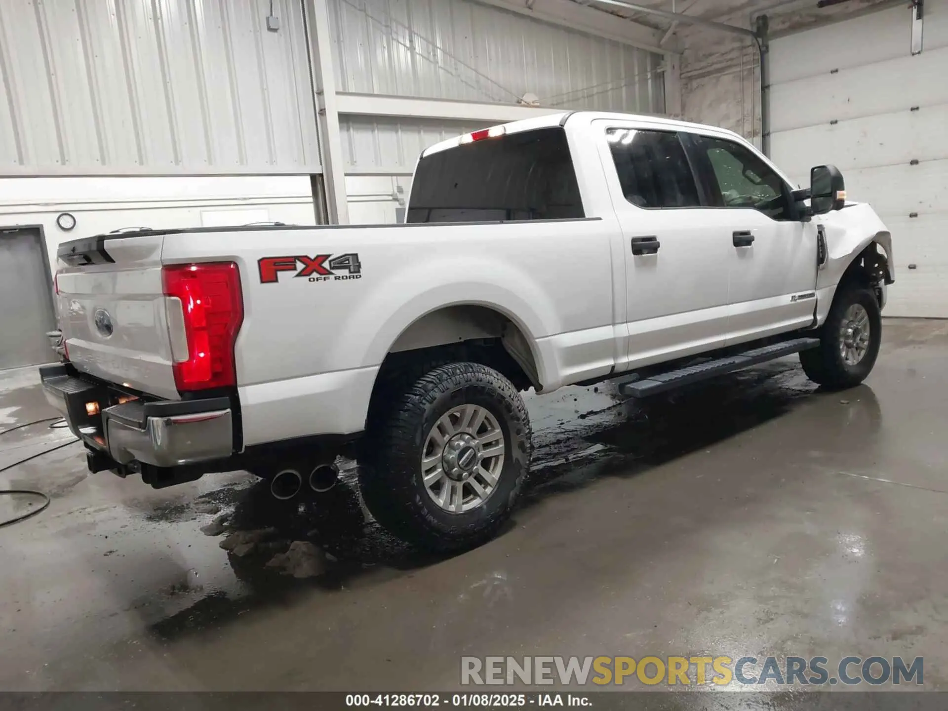 4 Photograph of a damaged car 1FT7W2BTXKEE56187 FORD F-250 2019