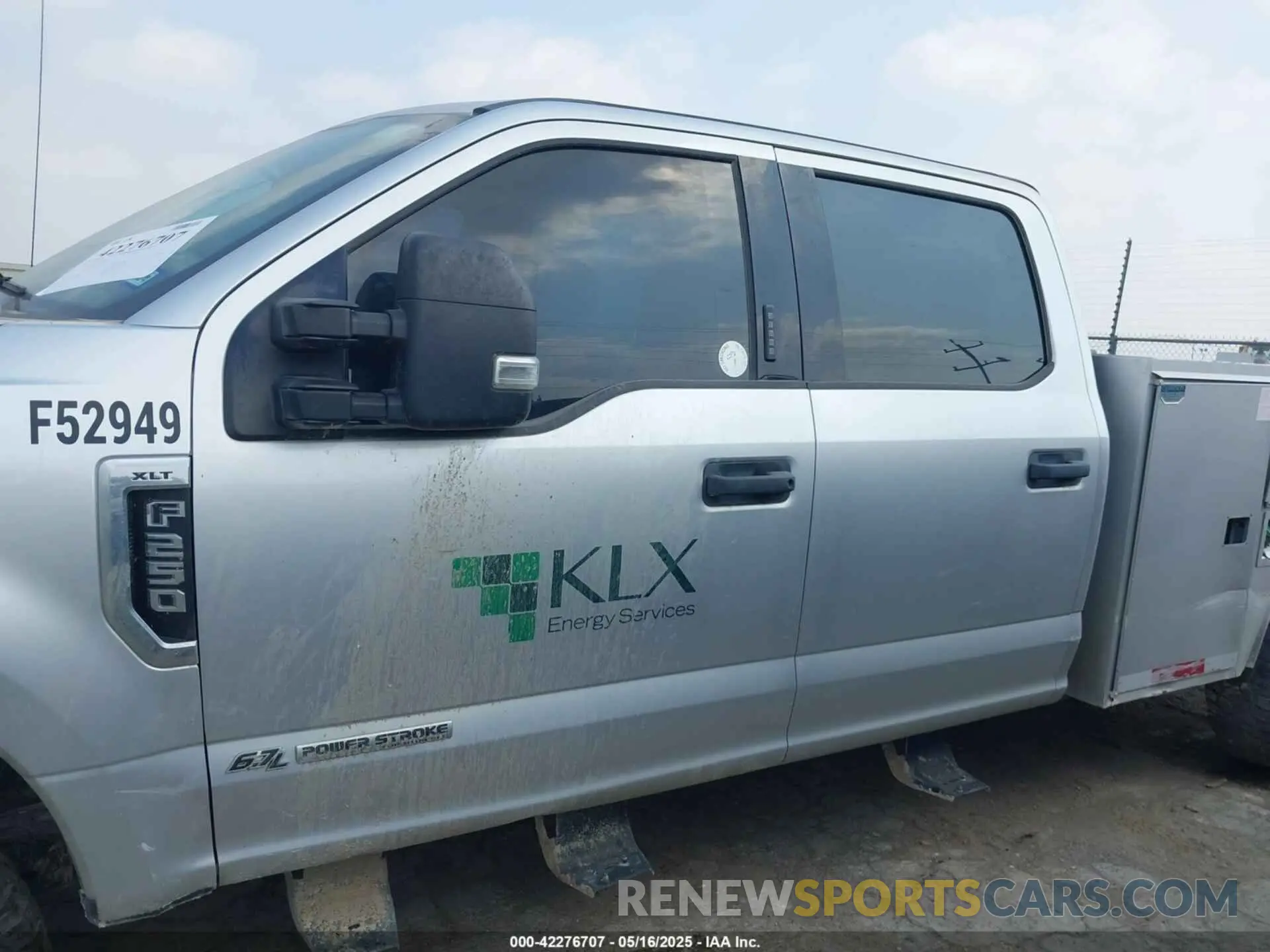 13 Photograph of a damaged car 1FT7W2BTXKEF52949 FORD F-250 2019