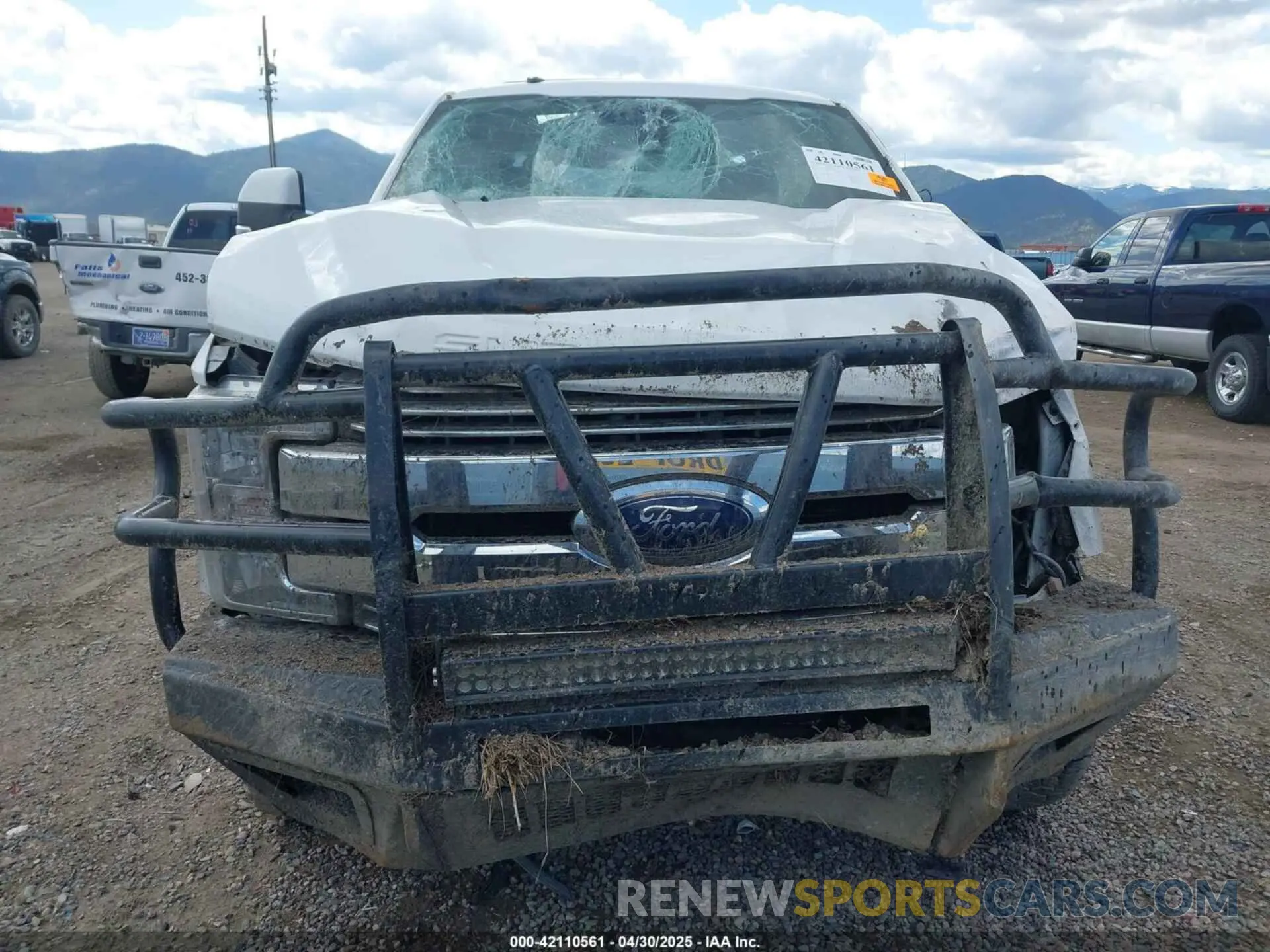 12 Photograph of a damaged car 1FT7W2BTXKEF64728 FORD F-250 2019