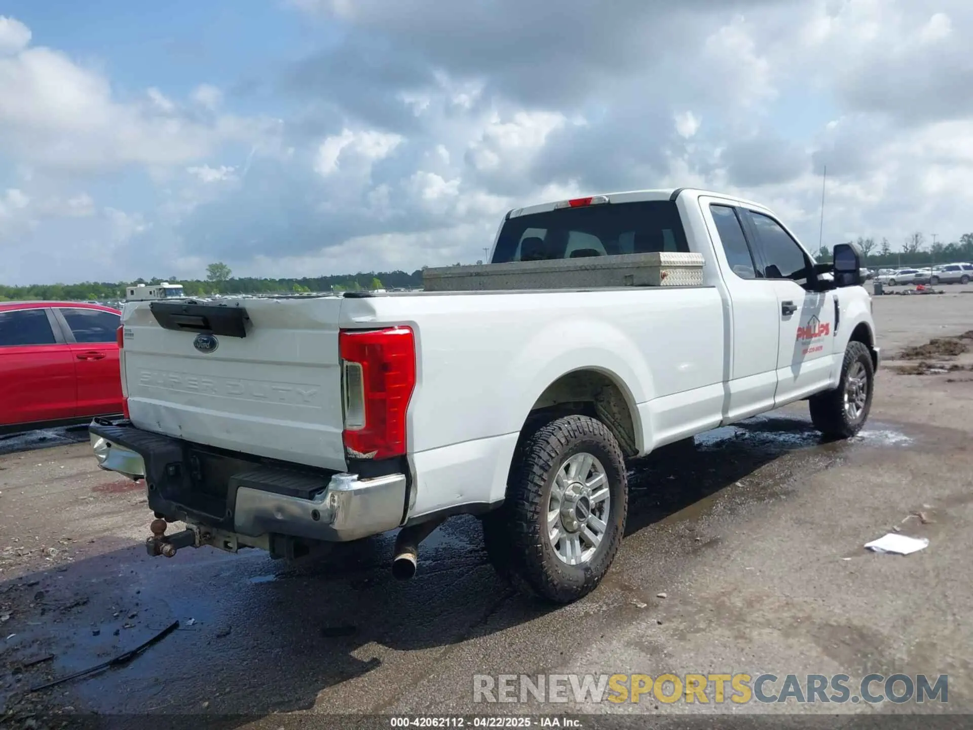 4 Photograph of a damaged car 1FT7X2A60KED30025 FORD F-250 2019