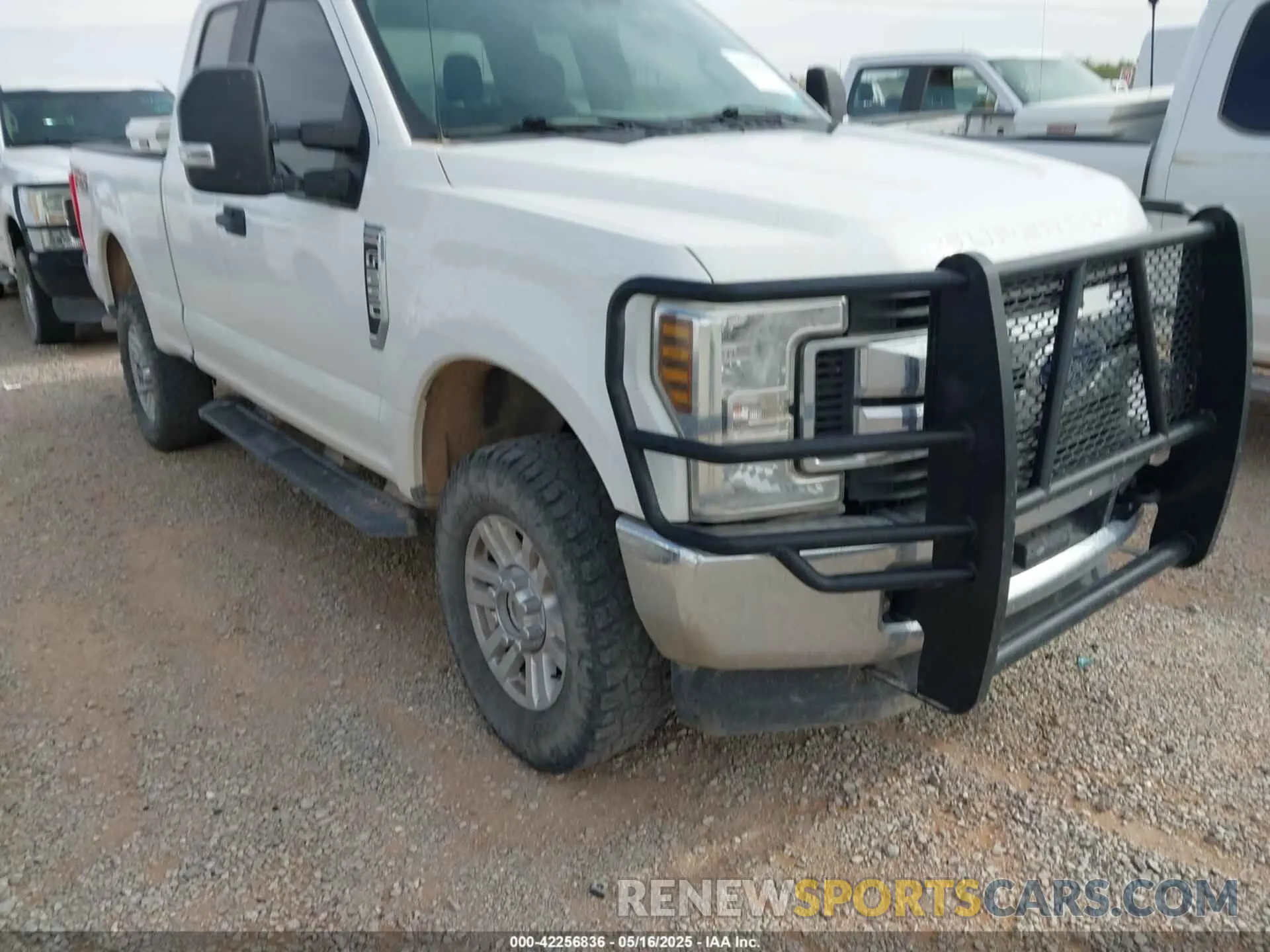 1 Photograph of a damaged car 1FT7X2B60KED51908 FORD F-250 2019