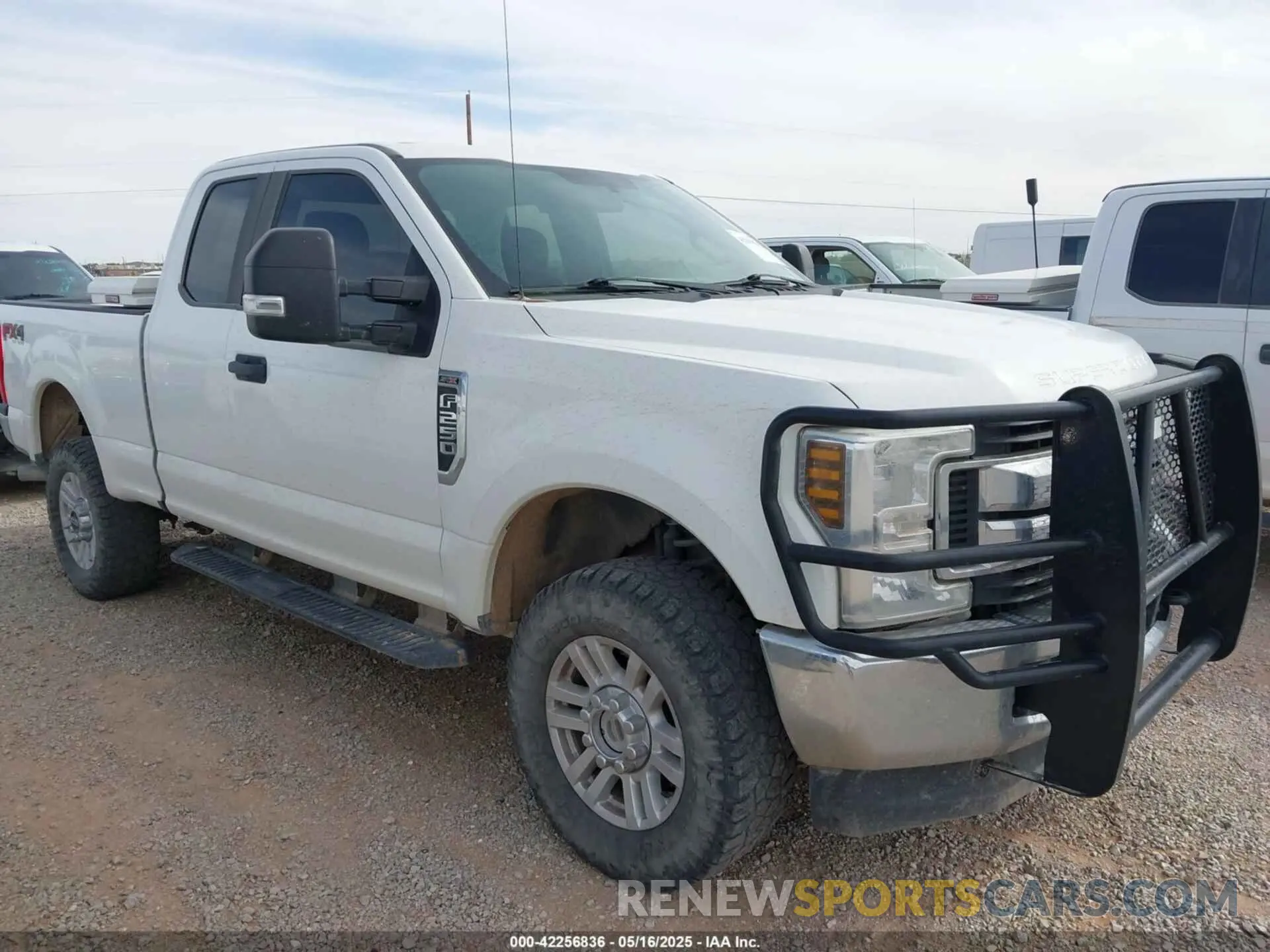 13 Photograph of a damaged car 1FT7X2B60KED51908 FORD F-250 2019