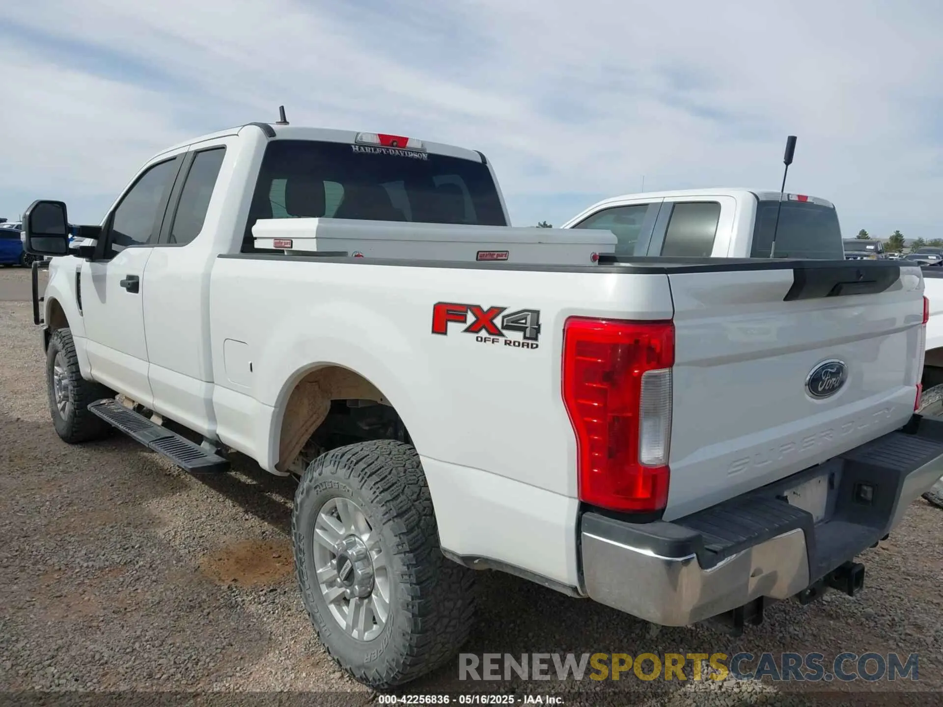 14 Photograph of a damaged car 1FT7X2B60KED51908 FORD F-250 2019