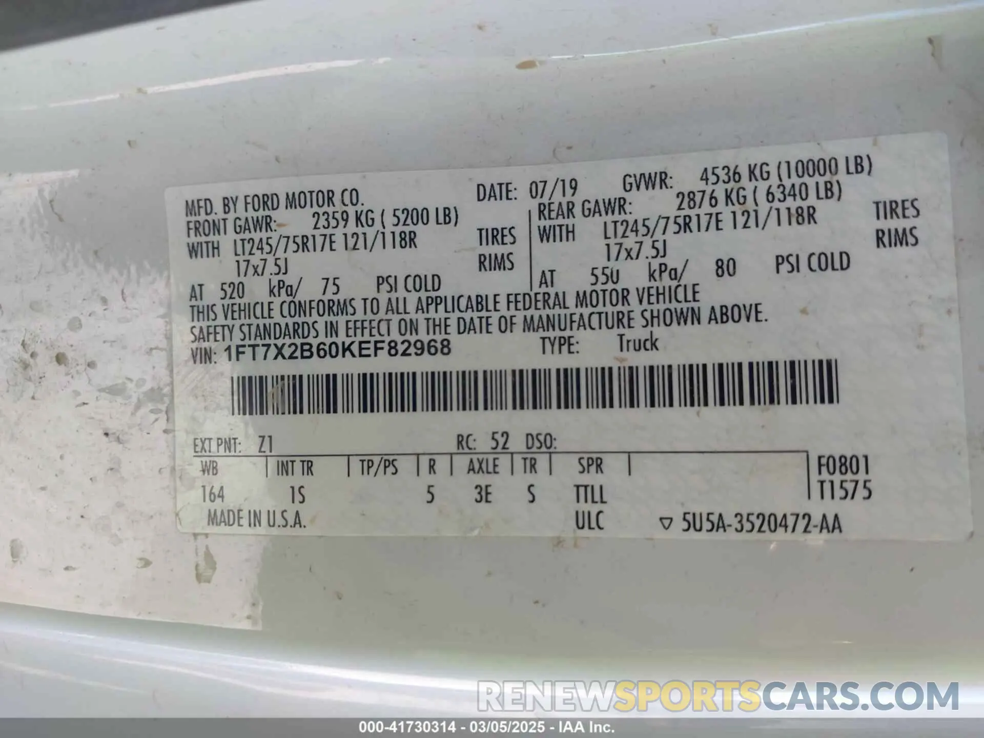 9 Photograph of a damaged car 1FT7X2B60KEF82968 FORD F-250 2019