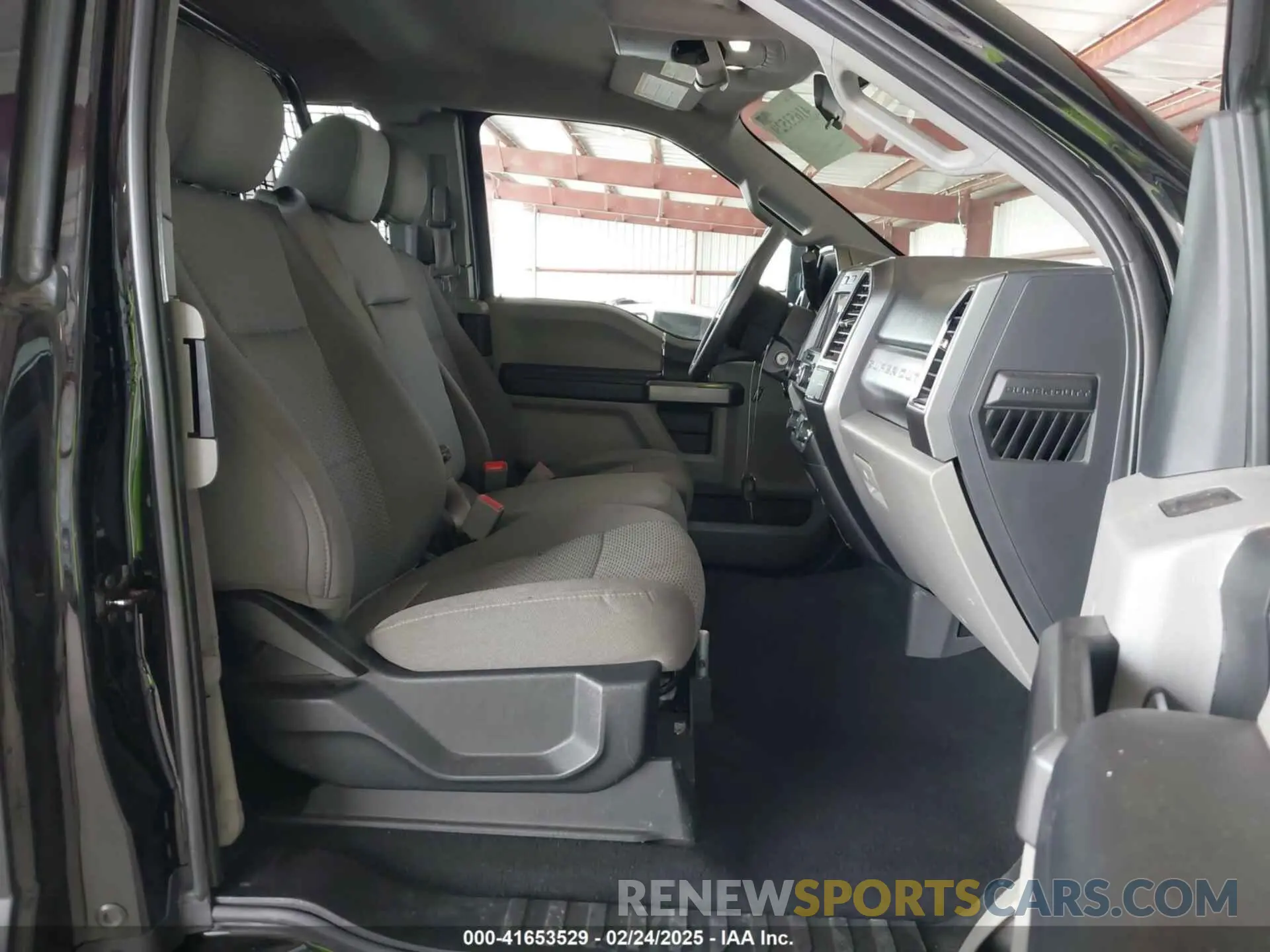 5 Photograph of a damaged car 1FT7X2B60KEF84574 FORD F-250 2019