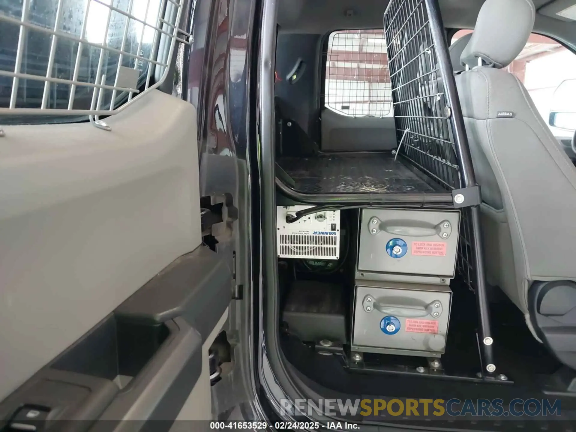 8 Photograph of a damaged car 1FT7X2B60KEF84574 FORD F-250 2019