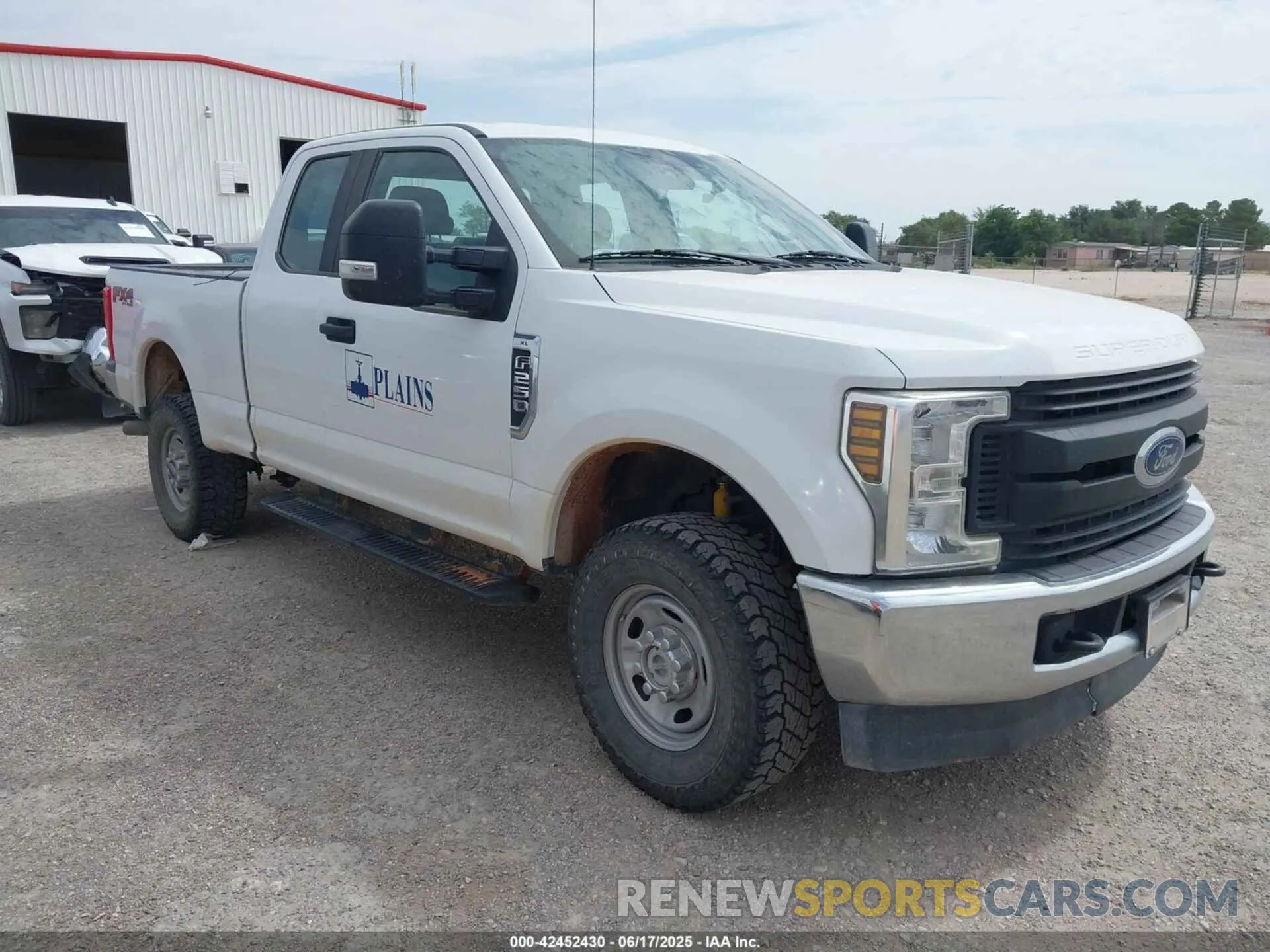 1 Photograph of a damaged car 1FT7X2B62KEG56083 FORD F-250 2019