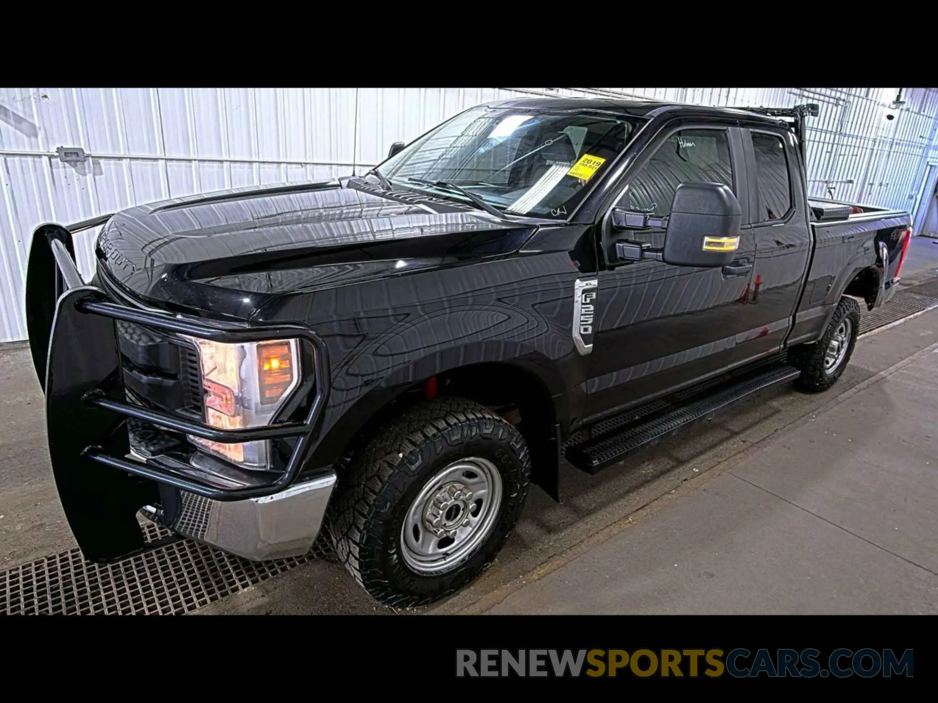 40 Photograph of a damaged car 1FT7X2B63KED15792 FORD F-250 2019