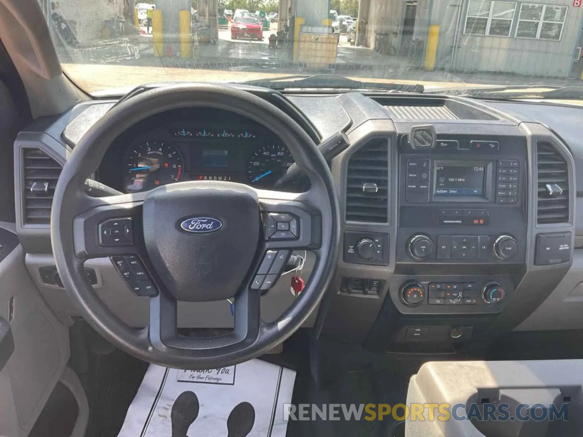 19 Photograph of a damaged car 1FT7X2B65KED39706 FORD F-250 2019