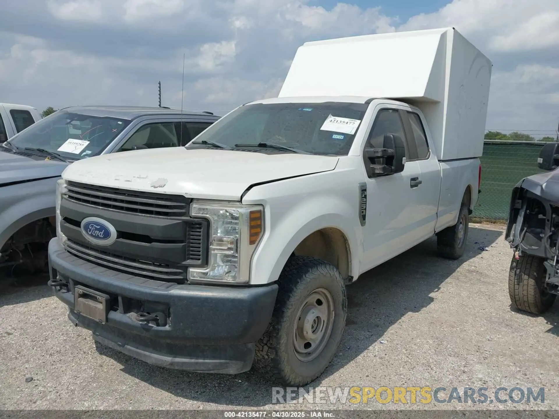 2 Photograph of a damaged car 1FT7X2B67KEC10592 FORD F-250 2019