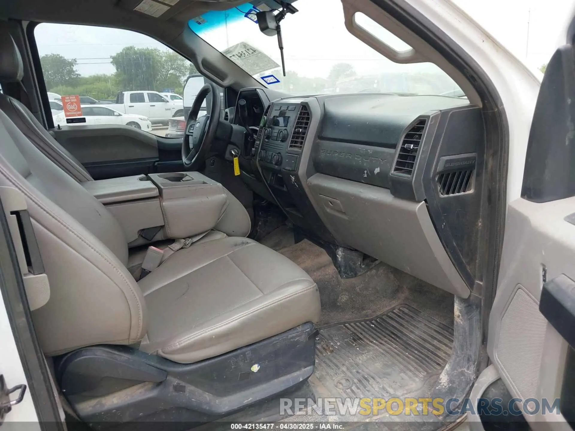 5 Photograph of a damaged car 1FT7X2B67KEC10592 FORD F-250 2019