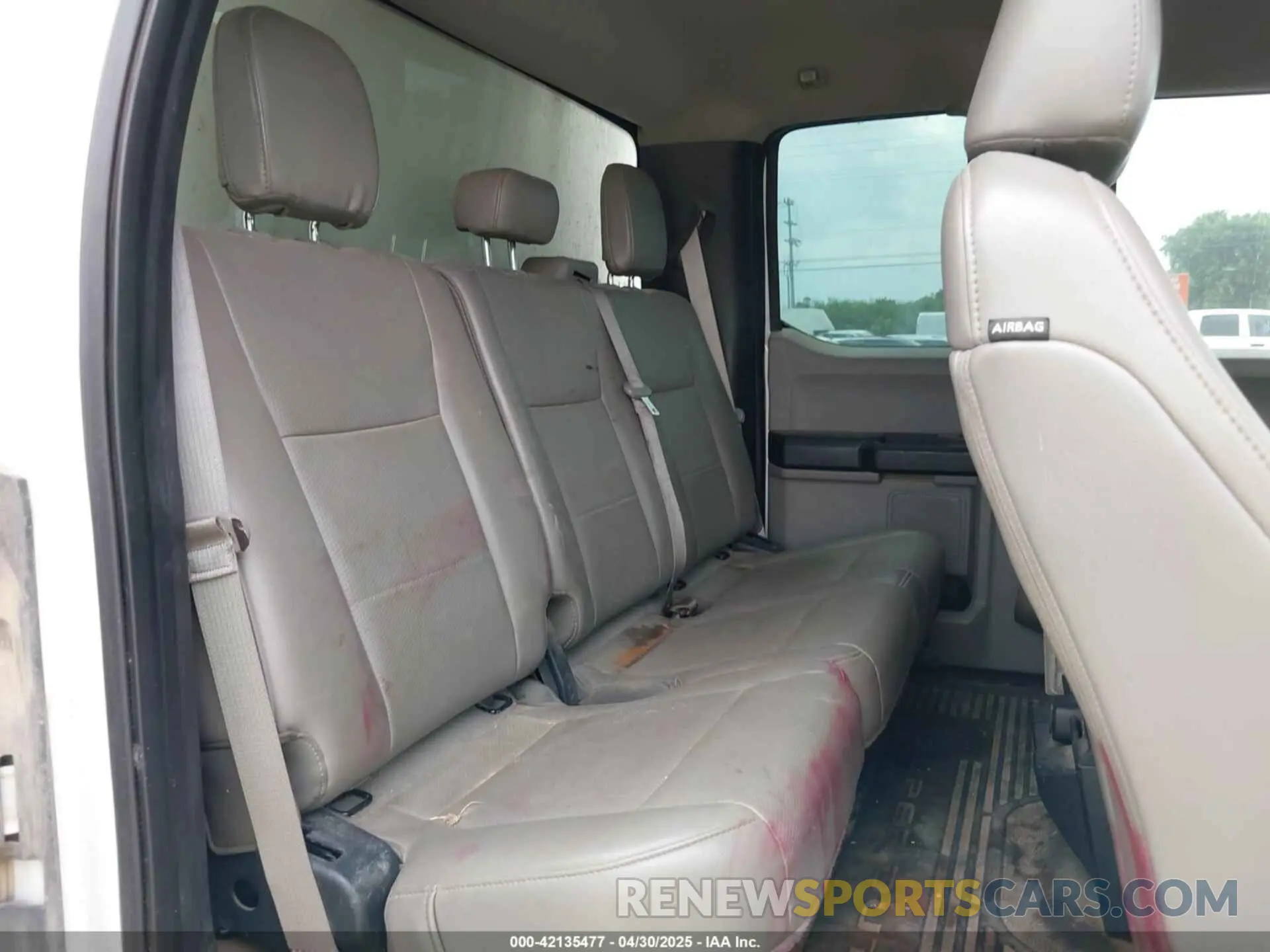8 Photograph of a damaged car 1FT7X2B67KEC10592 FORD F-250 2019