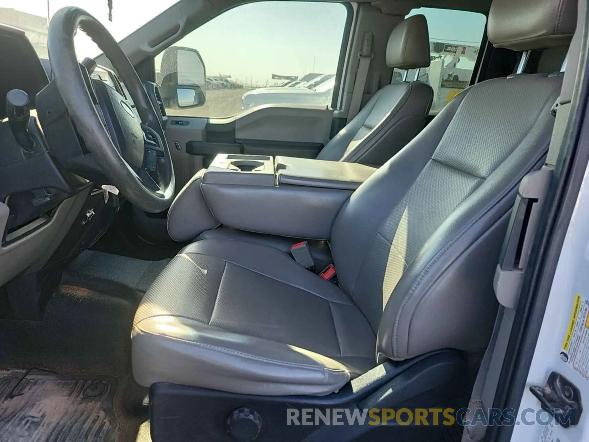 11 Photograph of a damaged car 1FT7X2B68KED41479 FORD F-250 2019