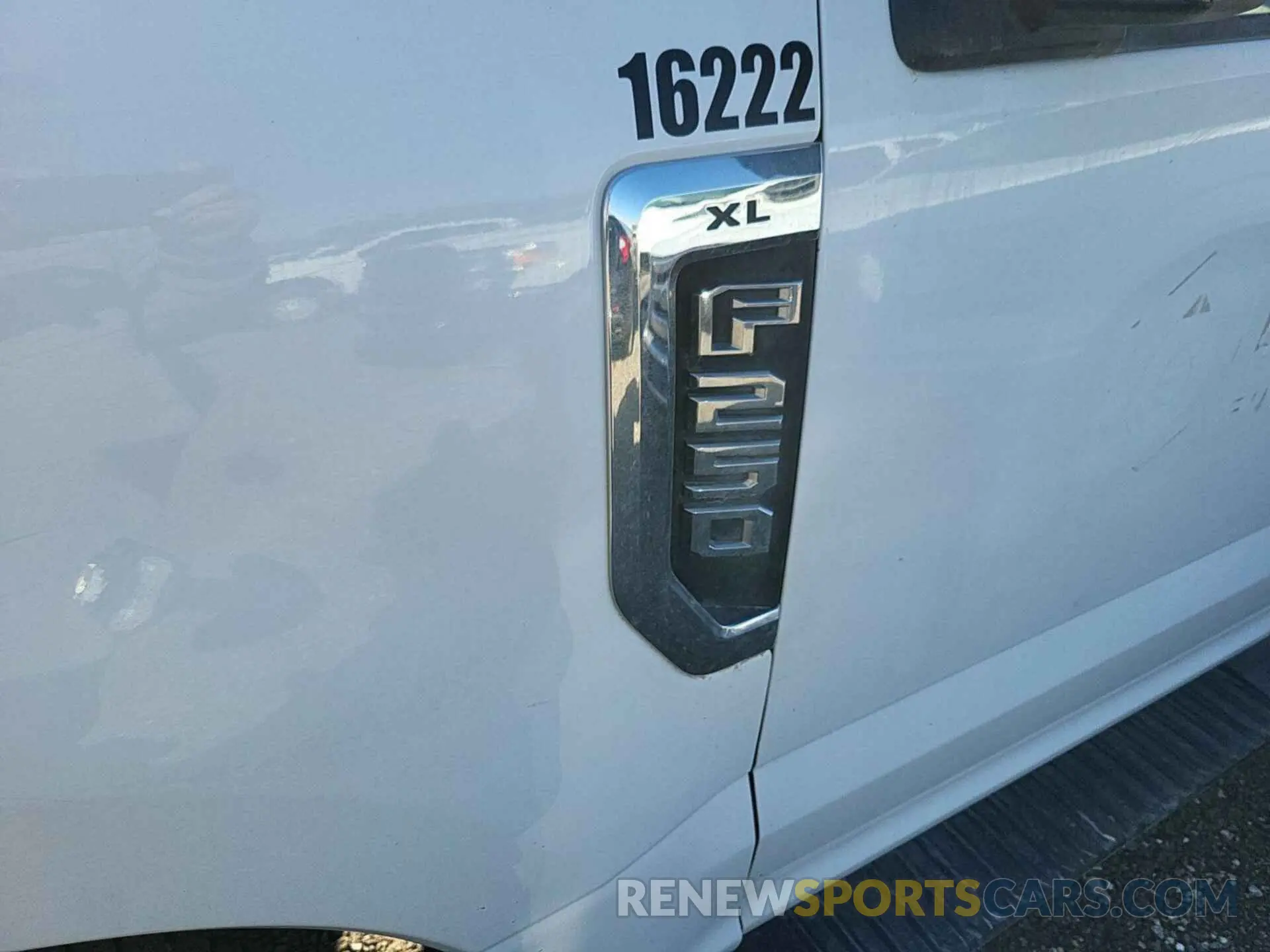 14 Photograph of a damaged car 1FT7X2B68KED41479 FORD F-250 2019