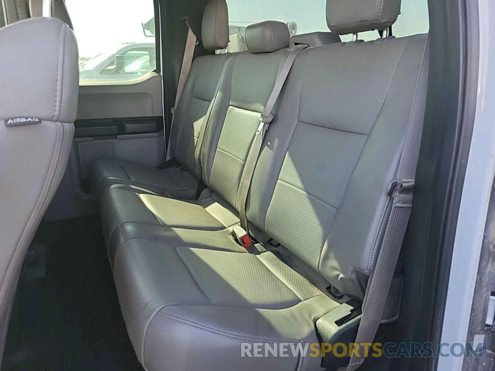 21 Photograph of a damaged car 1FT7X2B68KED41479 FORD F-250 2019