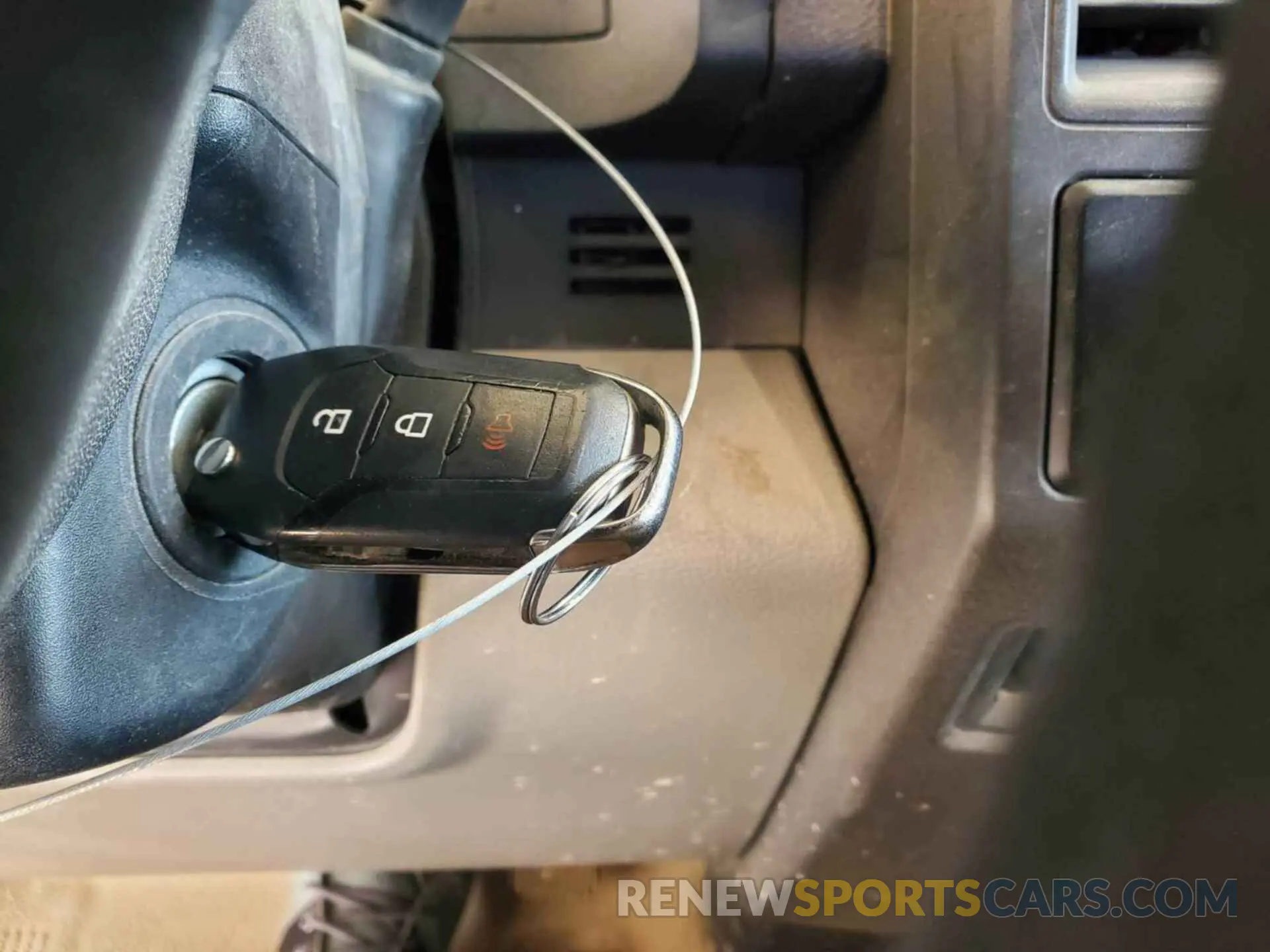 17 Photograph of a damaged car 1FT7X2B68KEE27486 FORD F-250 2019