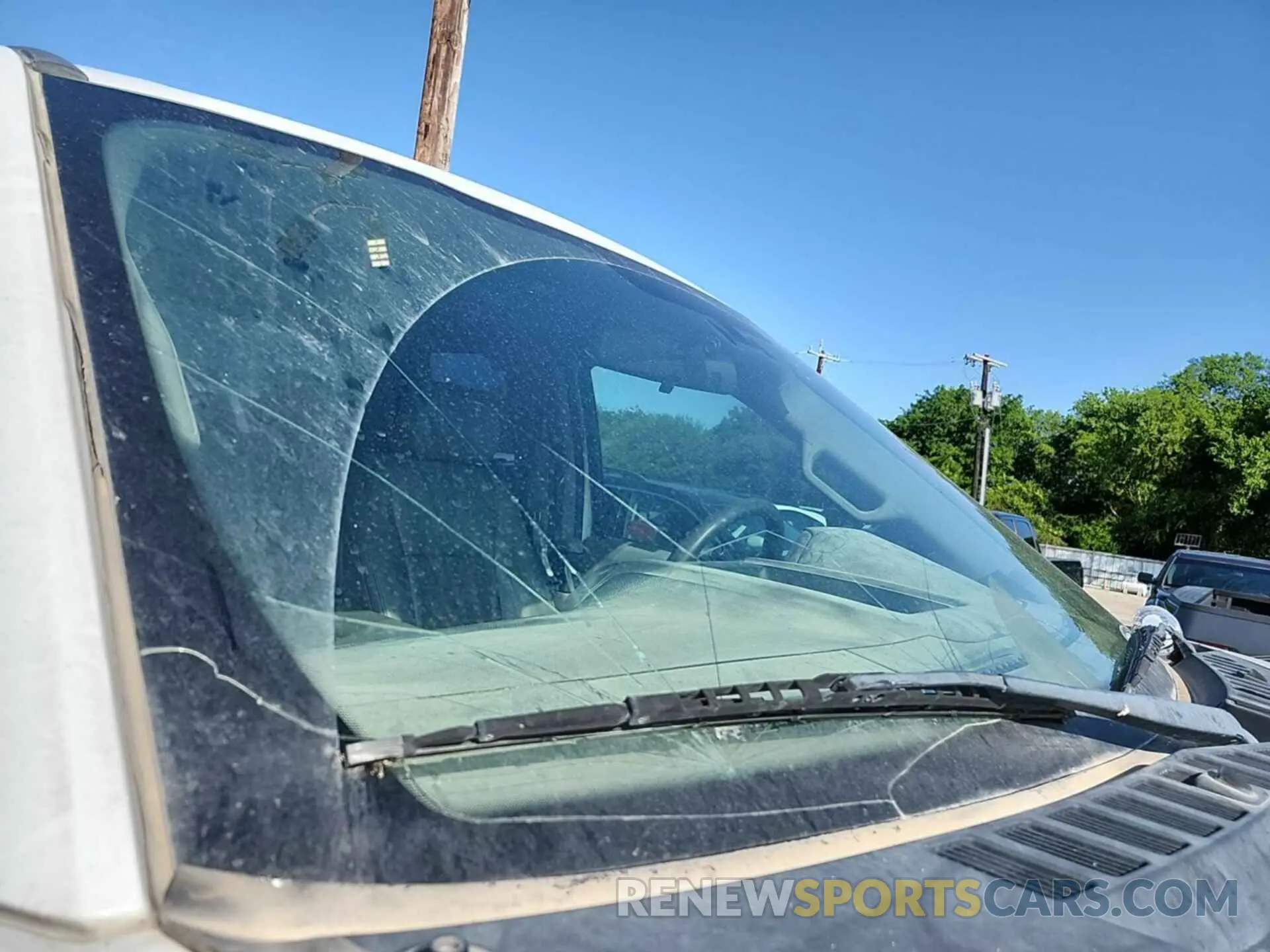 2 Photograph of a damaged car 1FT7X2B68KEE27486 FORD F-250 2019