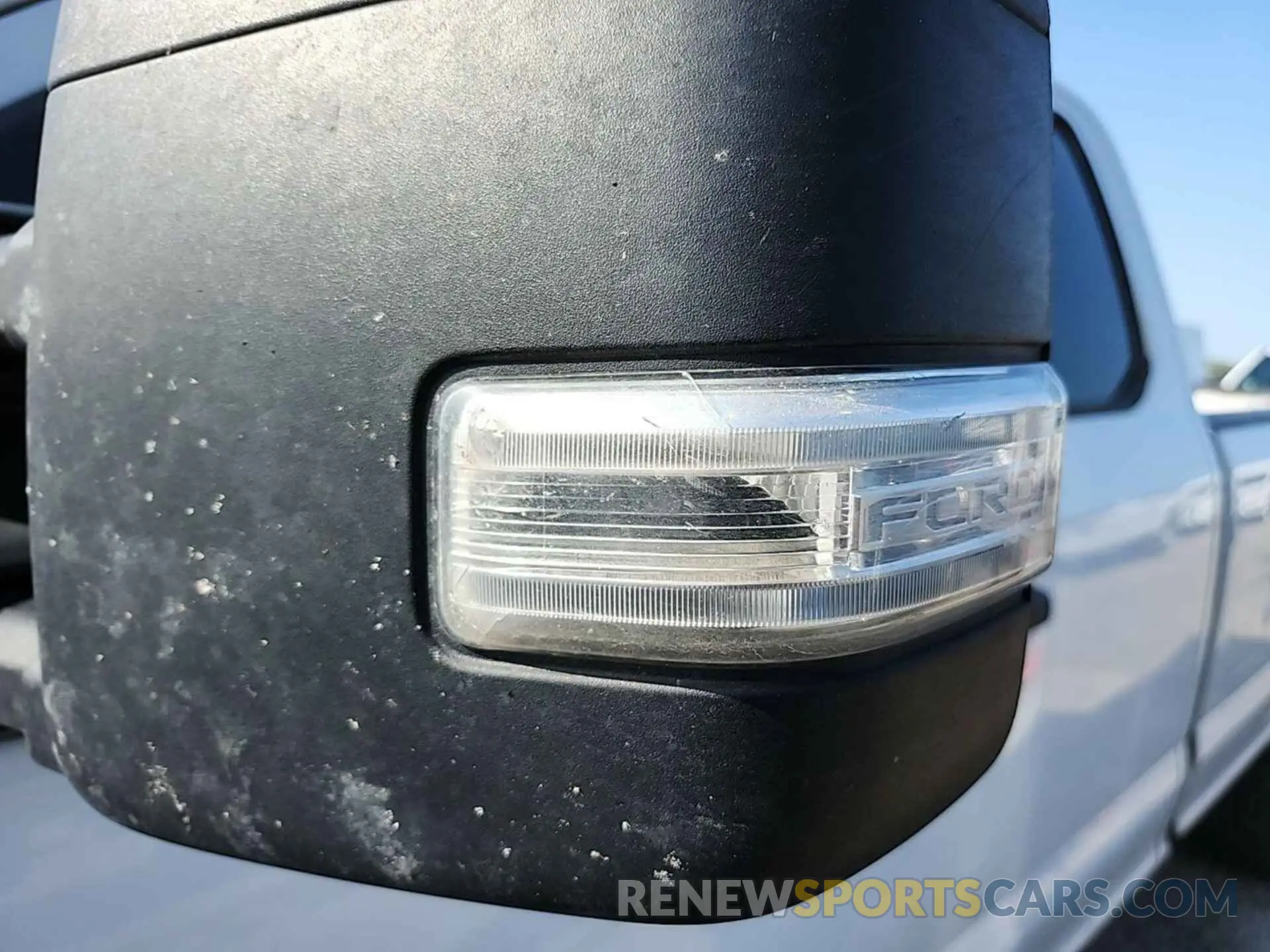 24 Photograph of a damaged car 1FT7X2B68KEE27486 FORD F-250 2019