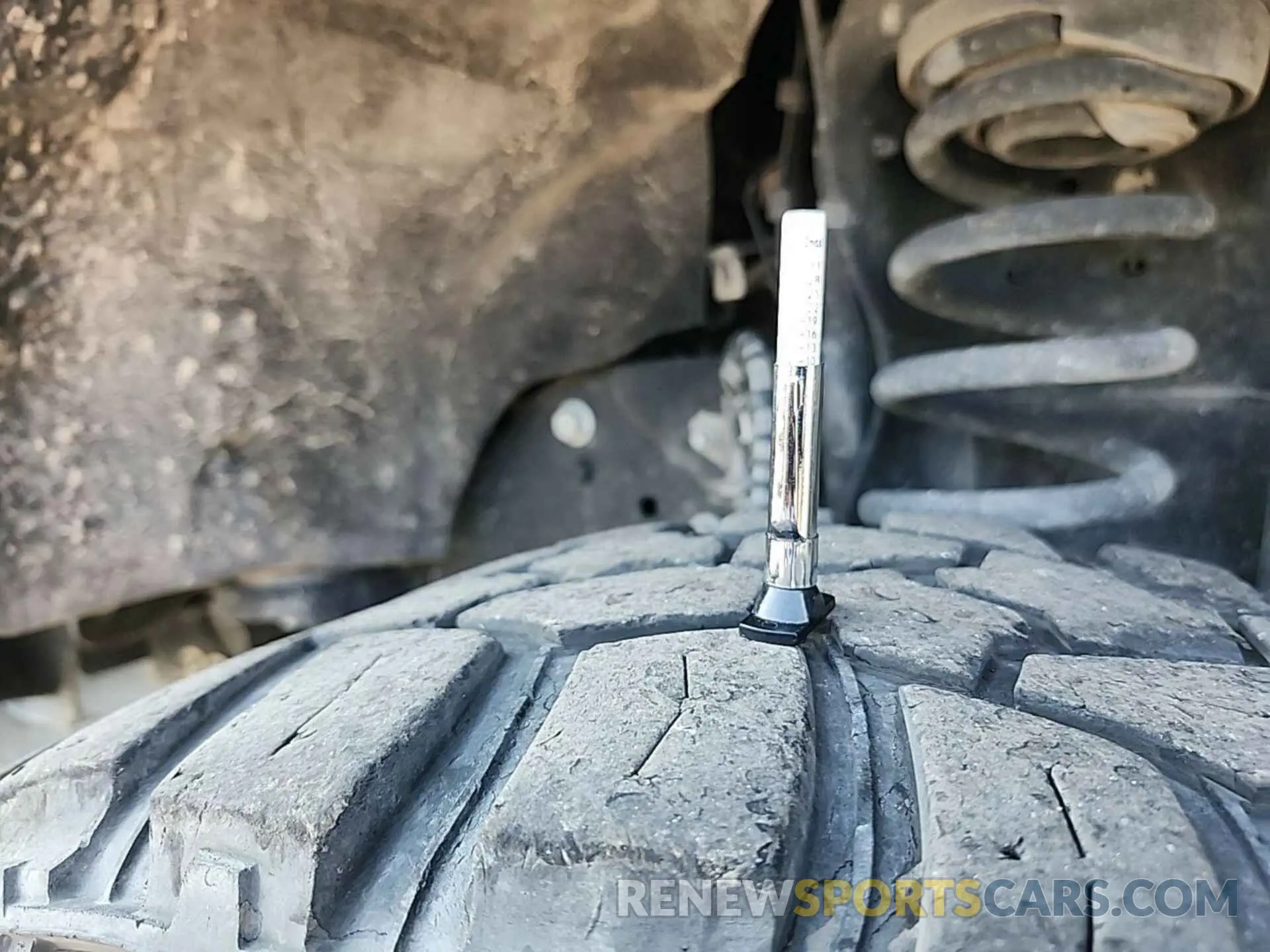 34 Photograph of a damaged car 1FT7X2B68KEE27486 FORD F-250 2019