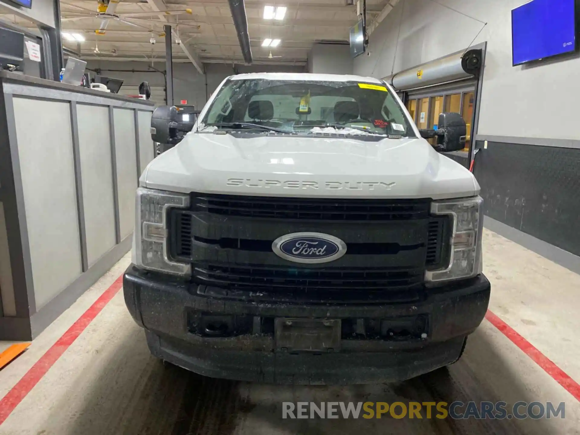 6 Photograph of a damaged car 1FT7X2B69KEC33338 FORD F-250 2019