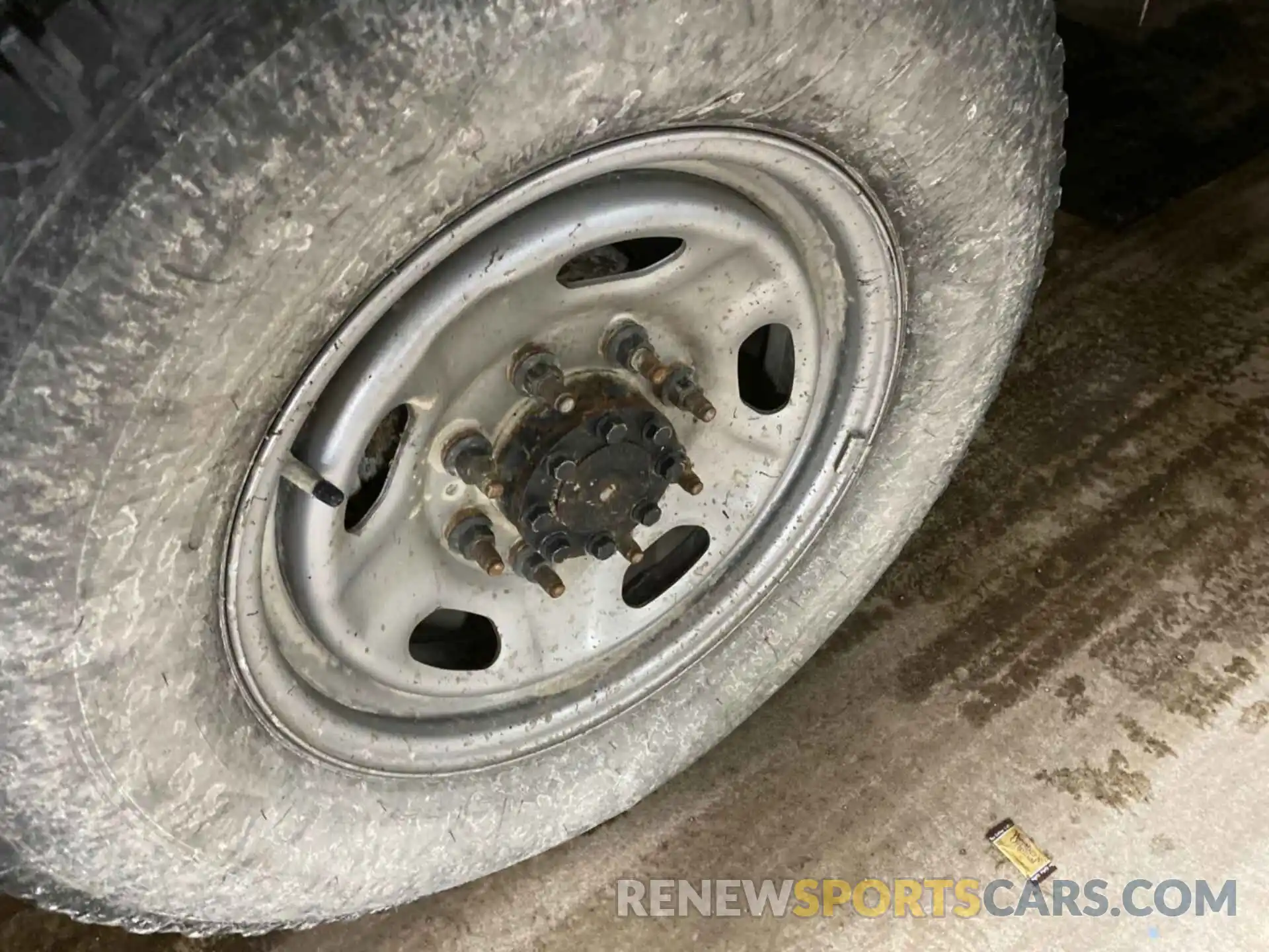 8 Photograph of a damaged car 1FT7X2B69KEC33338 FORD F-250 2019