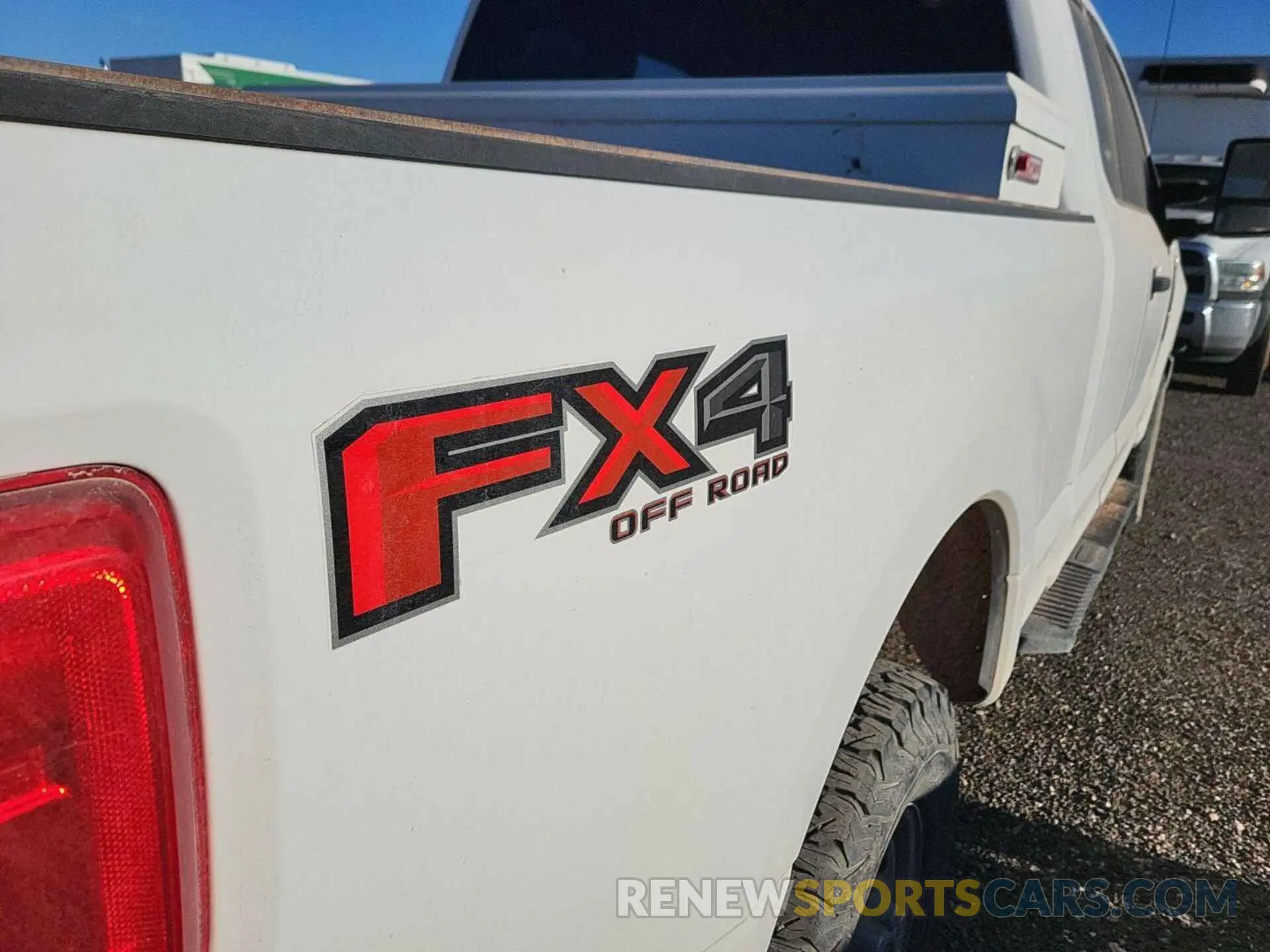 11 Photograph of a damaged car 1FT7X2B6XKED01341 FORD F-250 2019