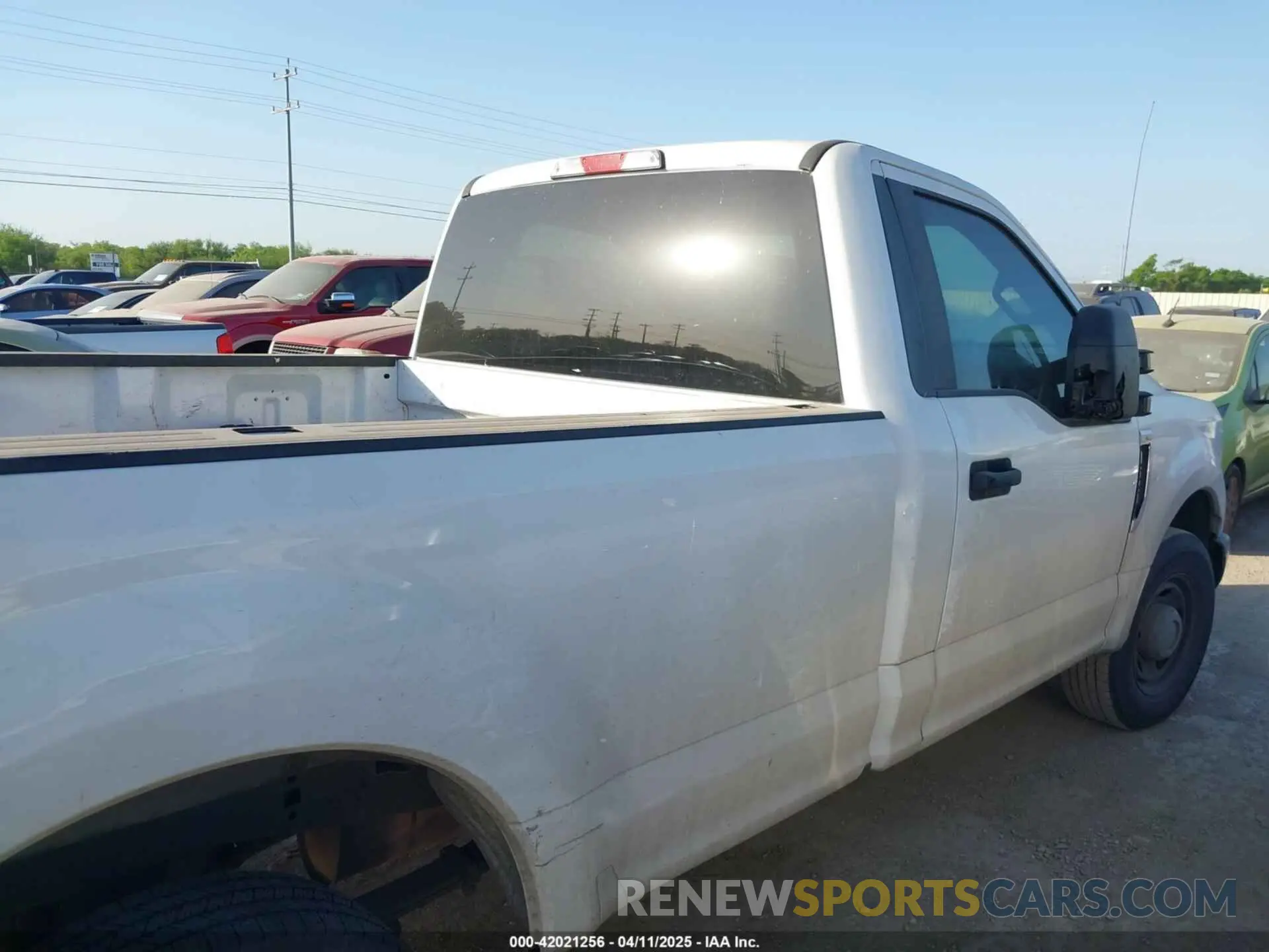 12 Photograph of a damaged car 1FTBF2A61KEC81110 FORD F-250 2019