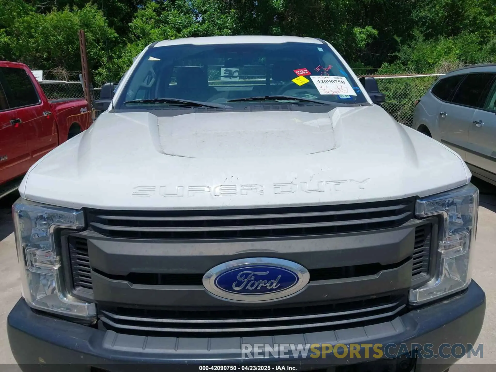 12 Photograph of a damaged car 1FTBF2A64KED15573 FORD F-250 2019
