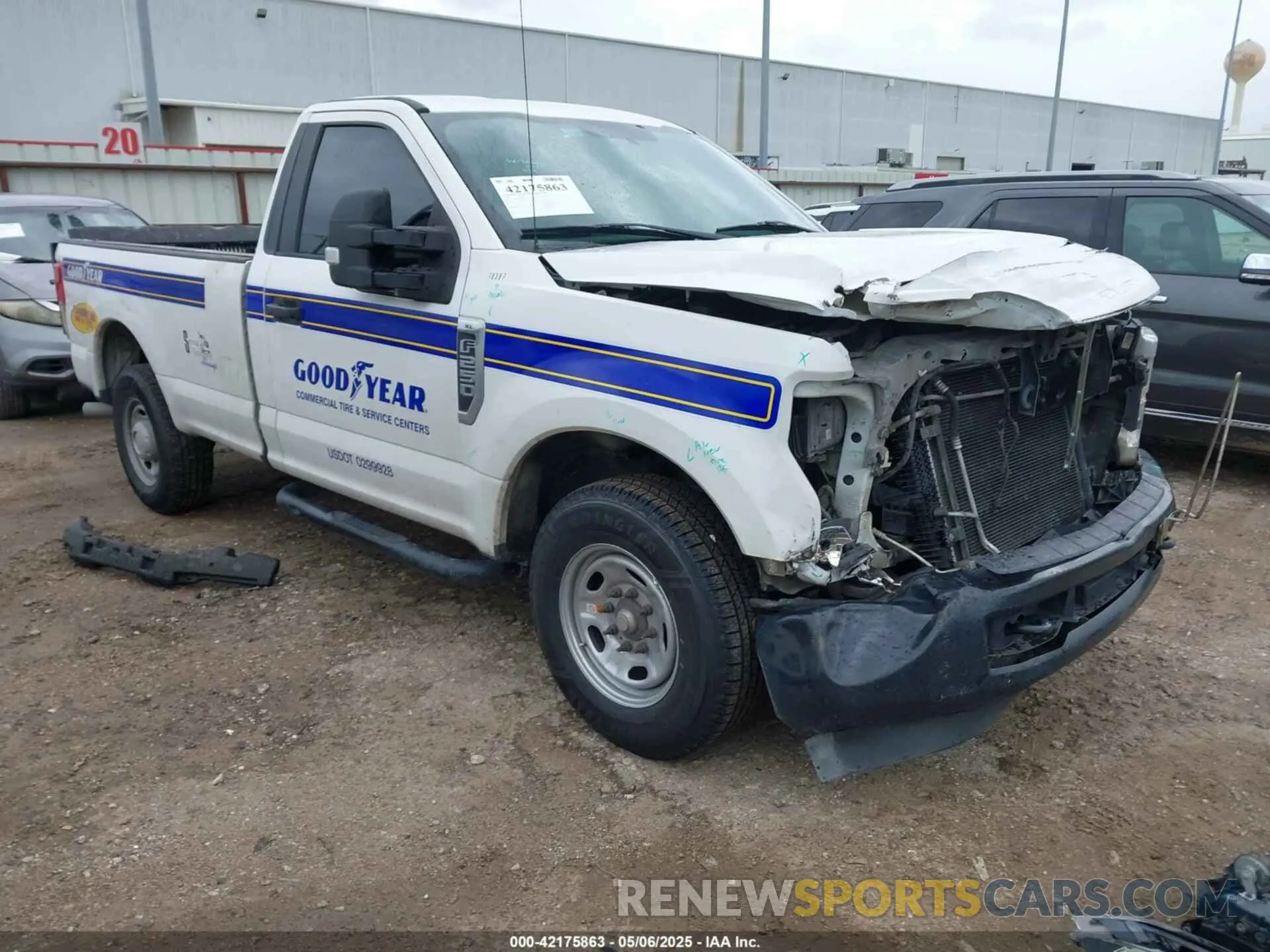 1 Photograph of a damaged car 1FTBF2A65KEC61863 FORD F-250 2019