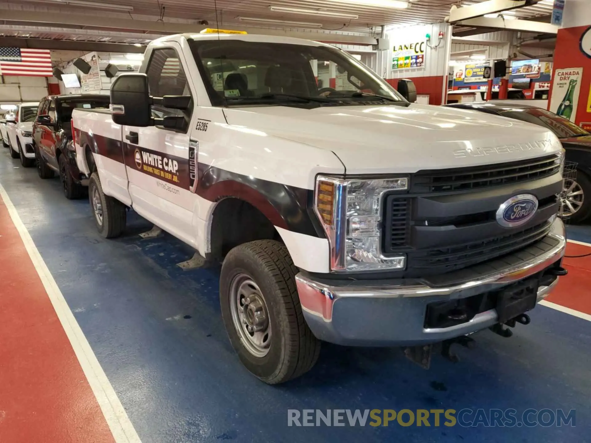 26 Photograph of a damaged car 1FTBF2B69KEF61551 FORD F-250 2019