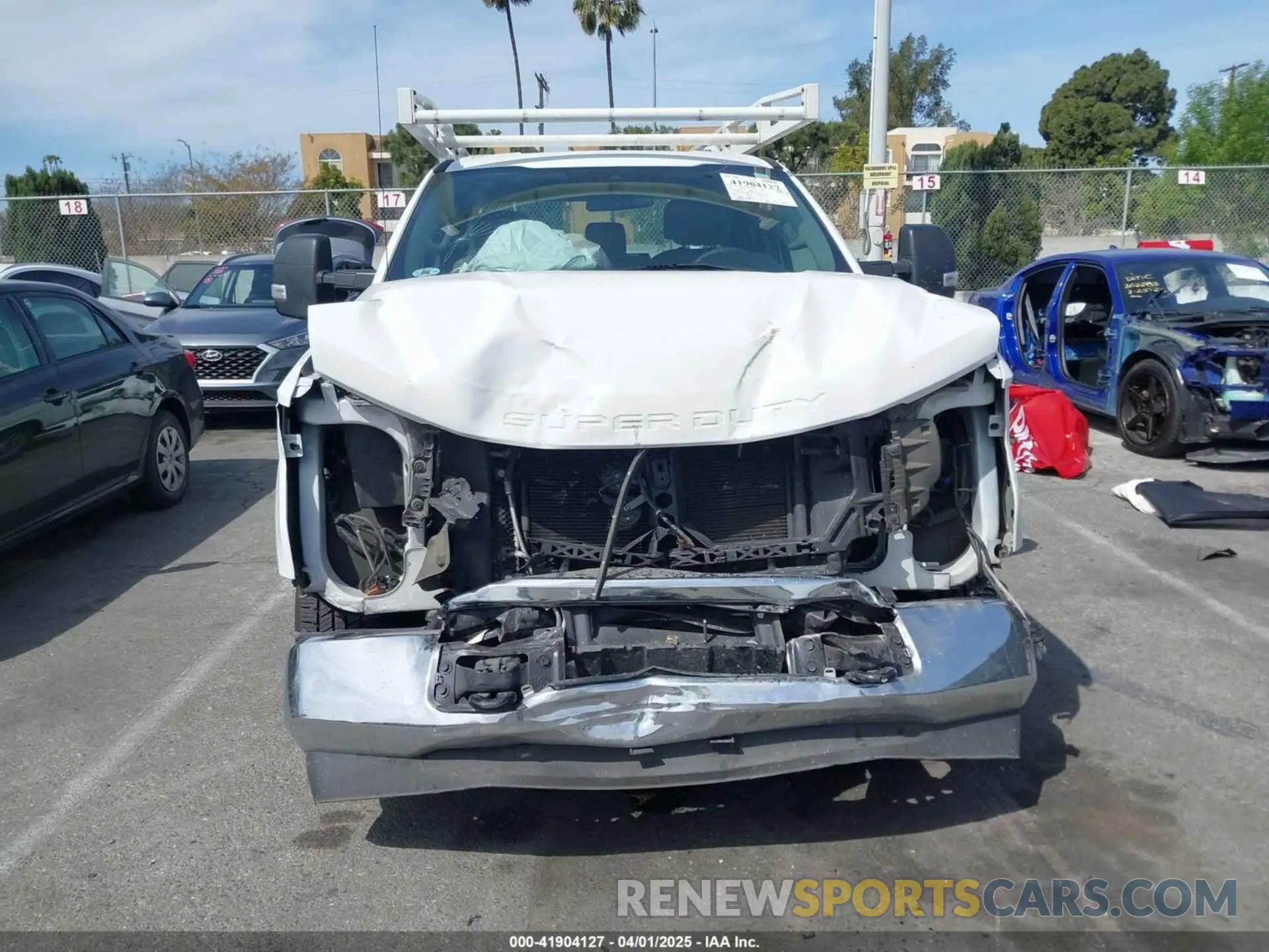 13 Photograph of a damaged car 1FD7X2A64LED22524 FORD F-250 2020